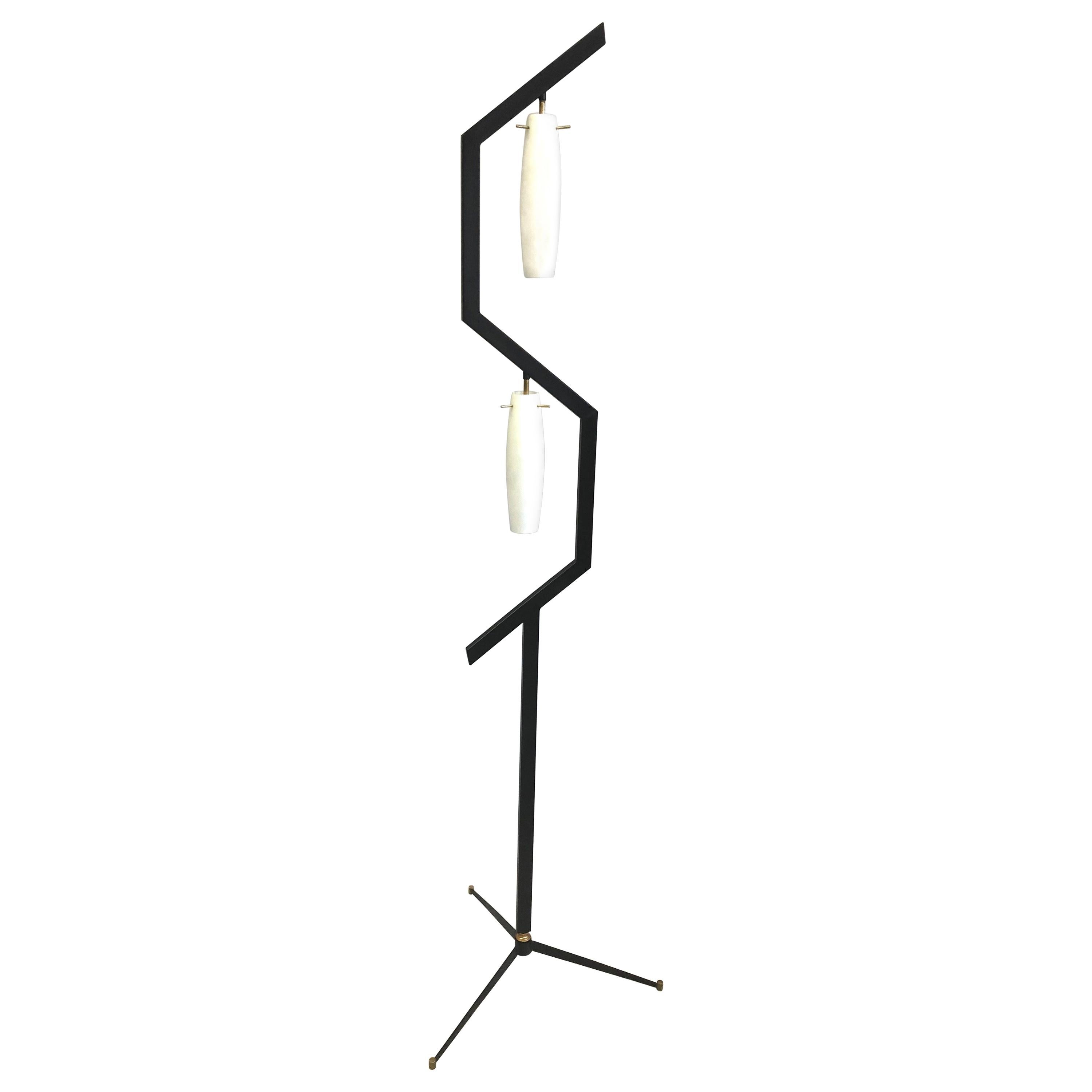 Italian Mid-Century Modern Floor Lamp in the style of Arredoluce For Sale