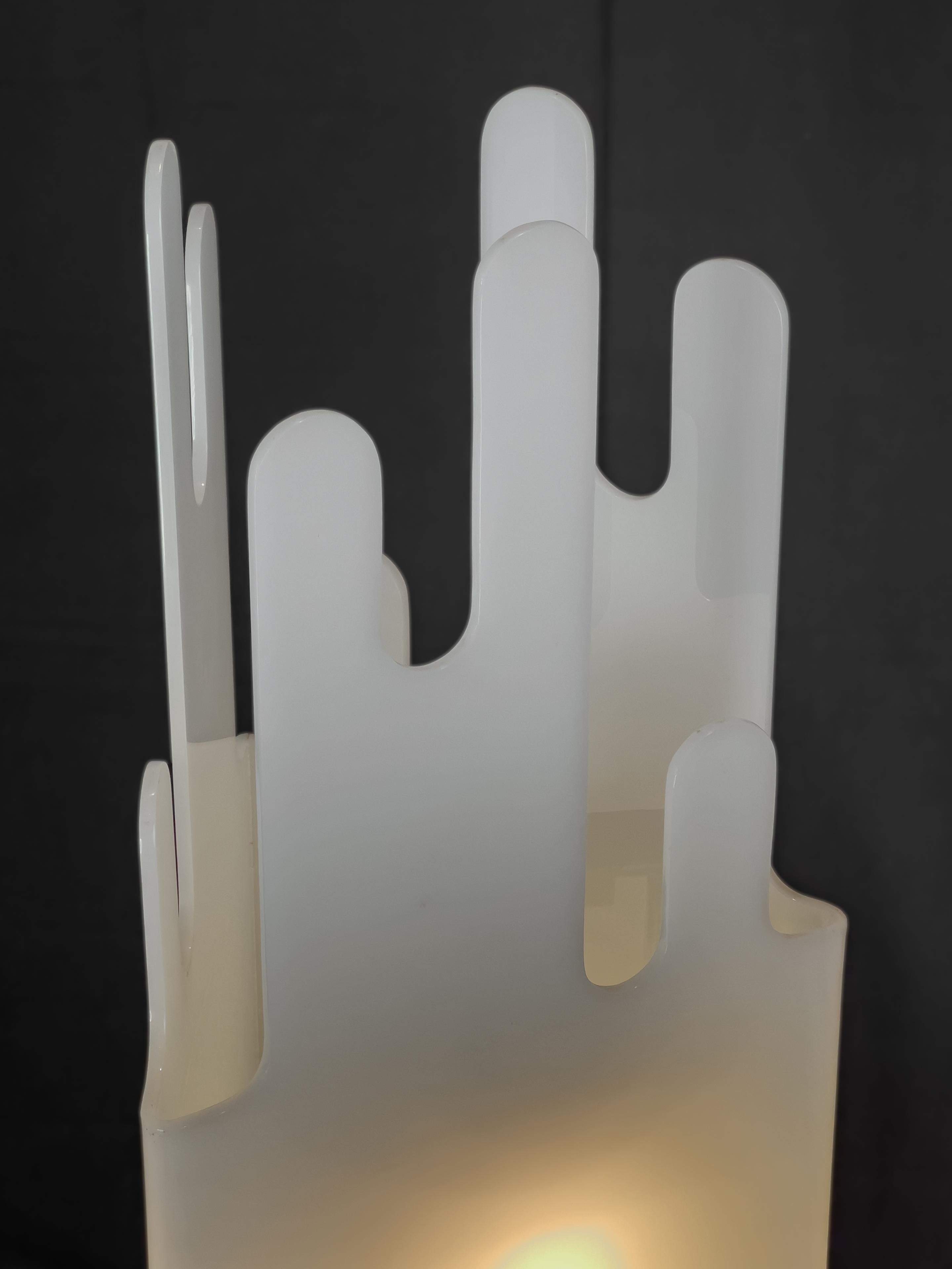 Italian Mid-Century Modern Floor Lamp In Good Condition For Sale In Houston, TX