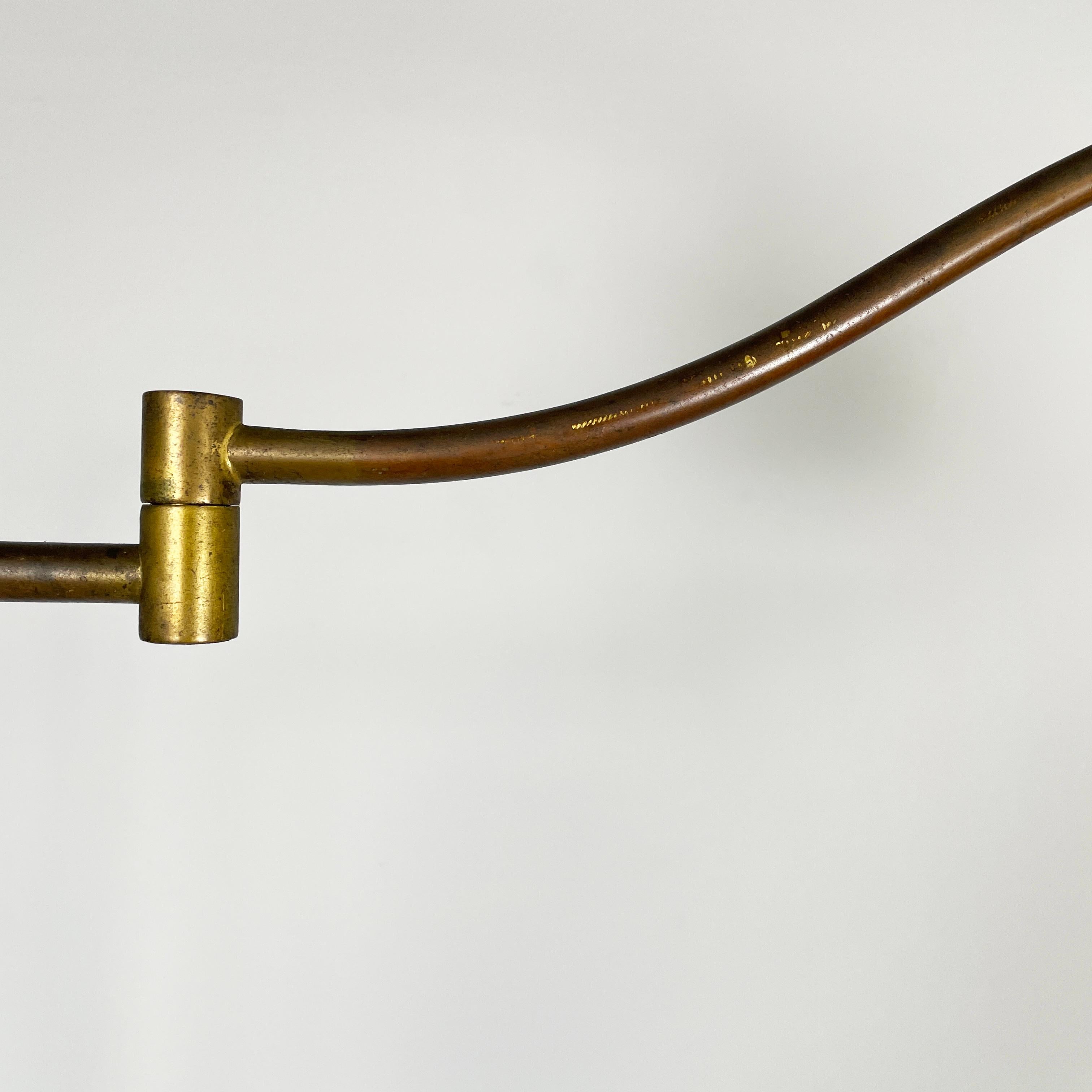 Italian mid-century modern Floor lamp in brass and metal, 1940s 7