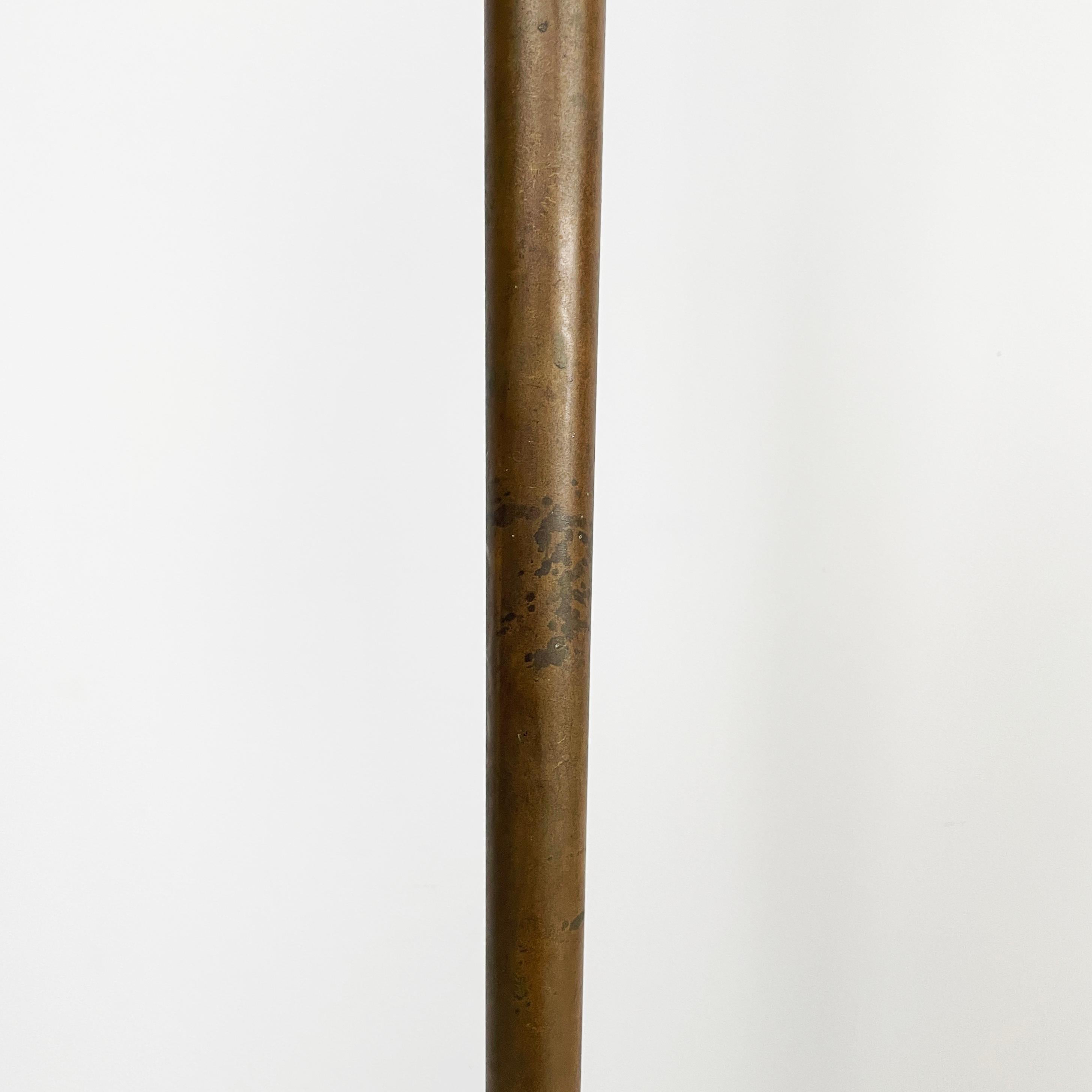 Italian mid-century modern Floor lamp in brass and metal, 1940s 9