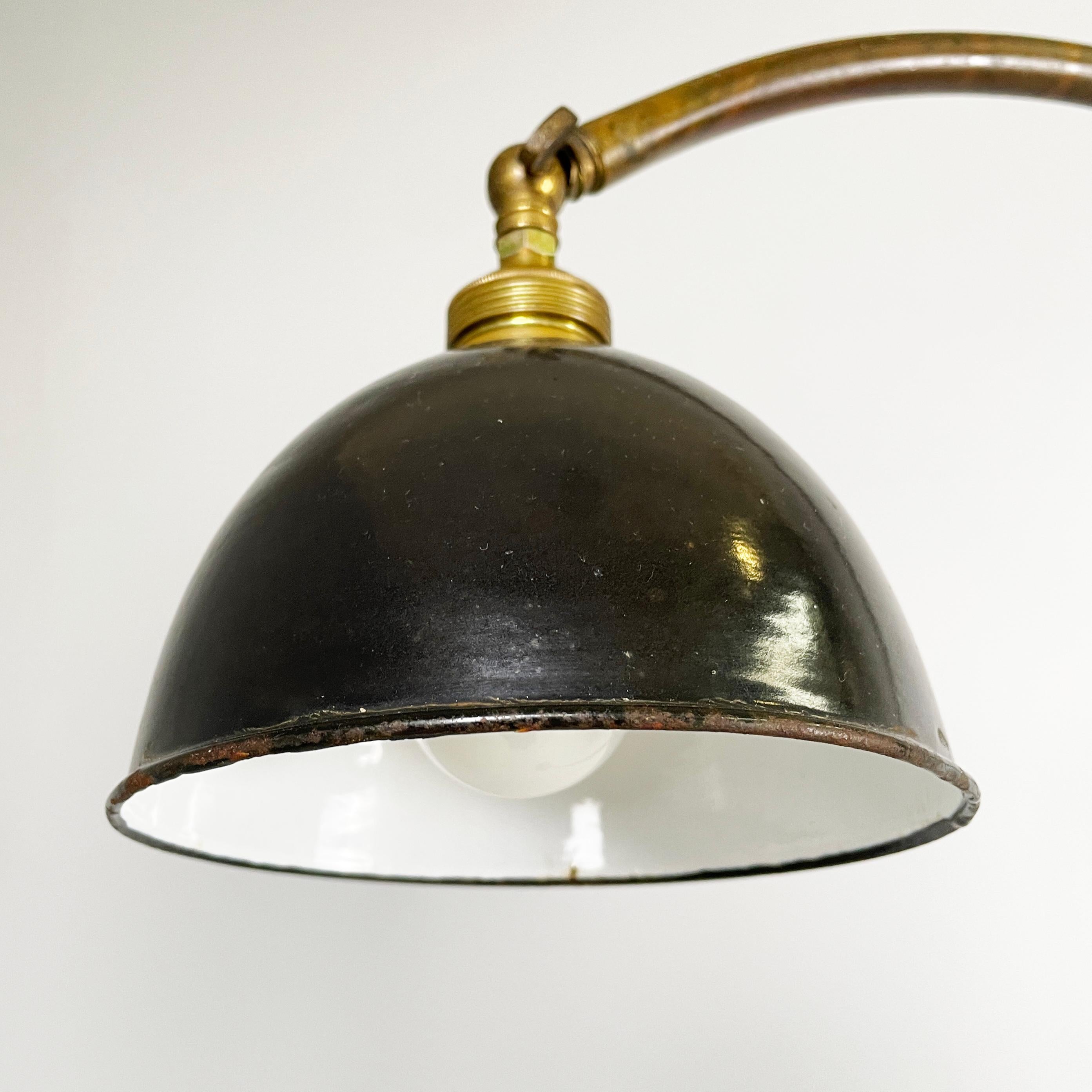 Italian mid-century modern Floor lamp in brass and metal, 1940s 3