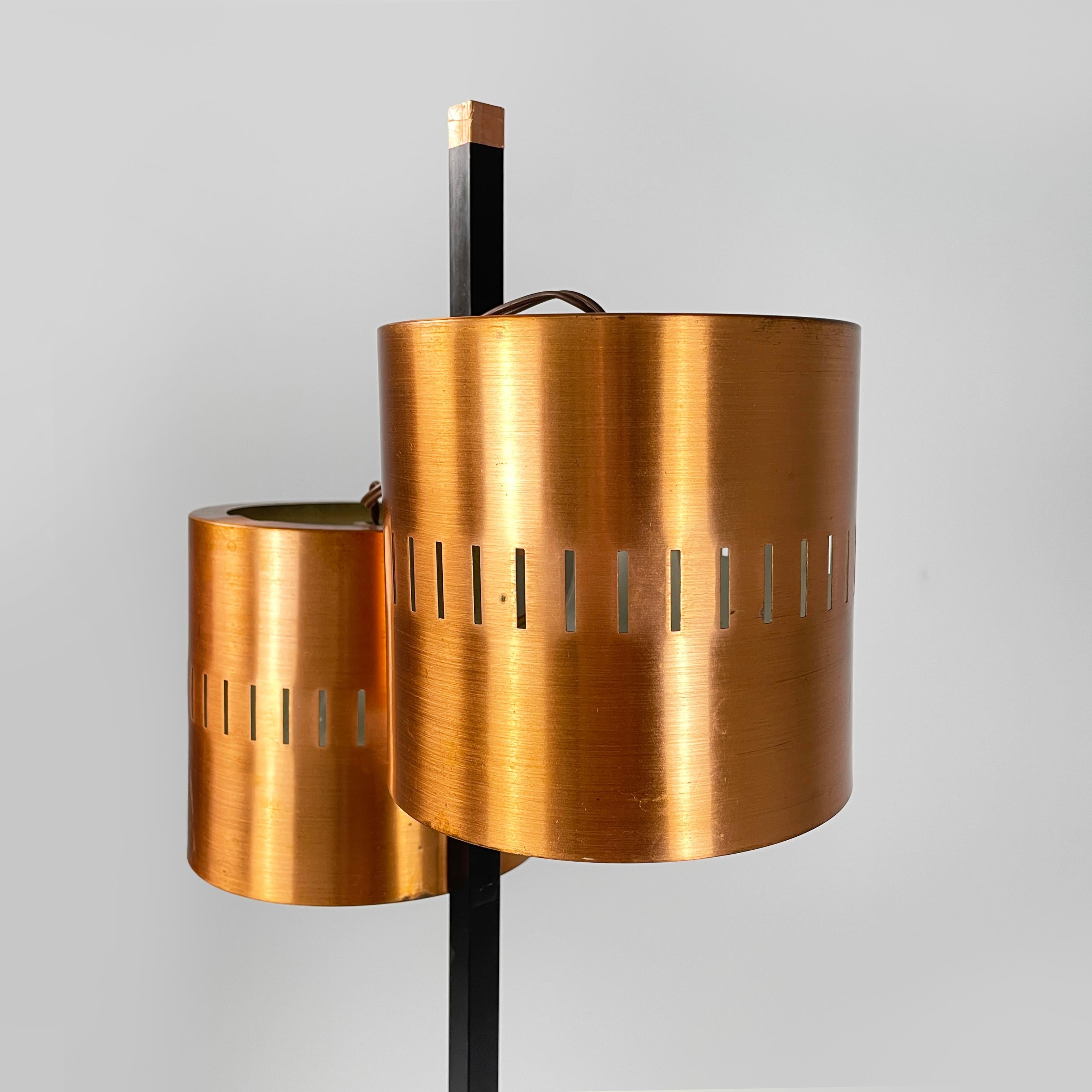 Metal Italian mid-century modern Floor lamp in copper, black metal and marble, 1960s For Sale