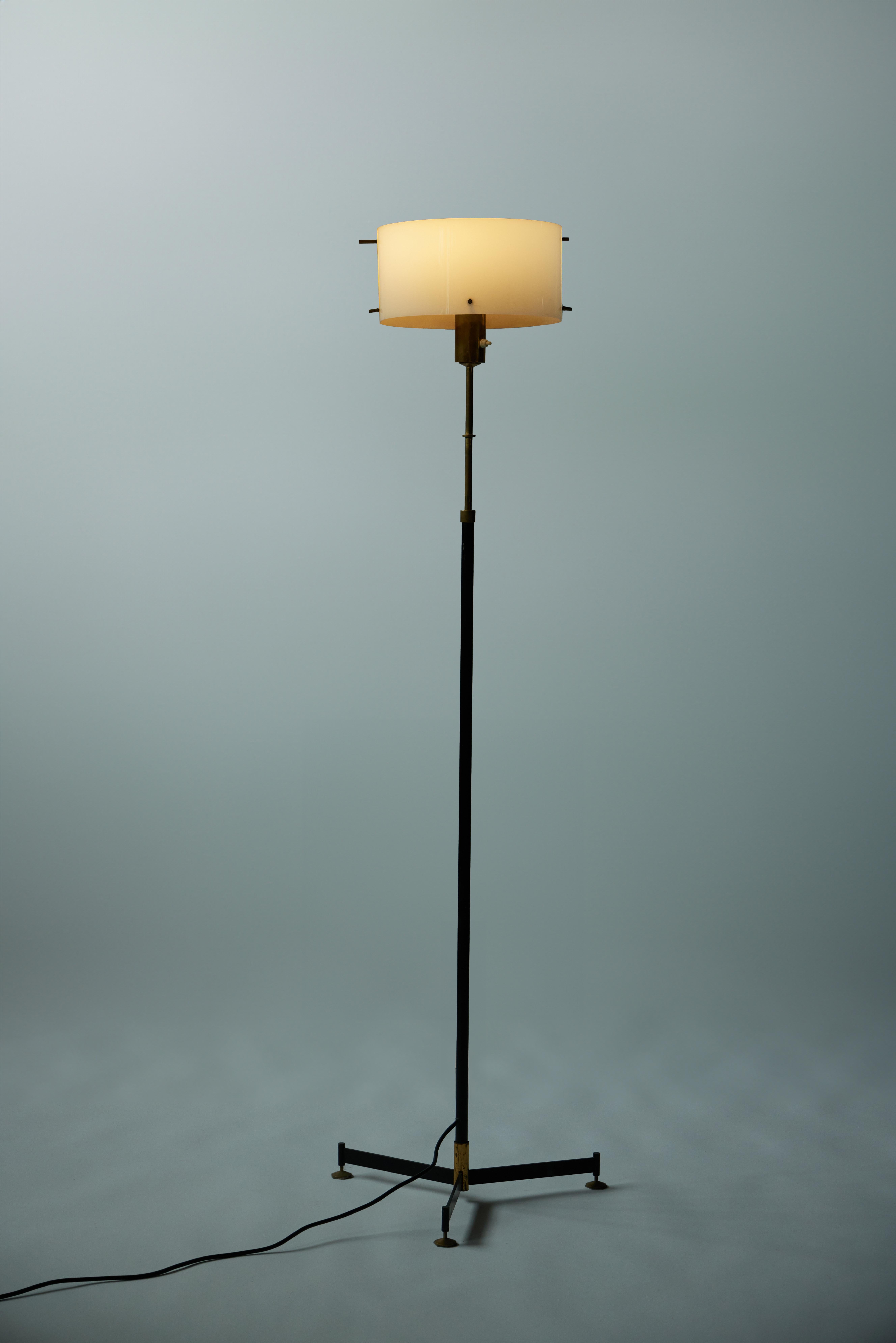Lampadaire moderne italien du milieu du siècle avec hauteur réglable par Stilnovo, années 1950 en vente 6