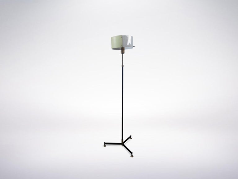 Italian Mid-Century, Modern floor lamp with adjustable height by Stilnovo, 1950s



Please note : the 