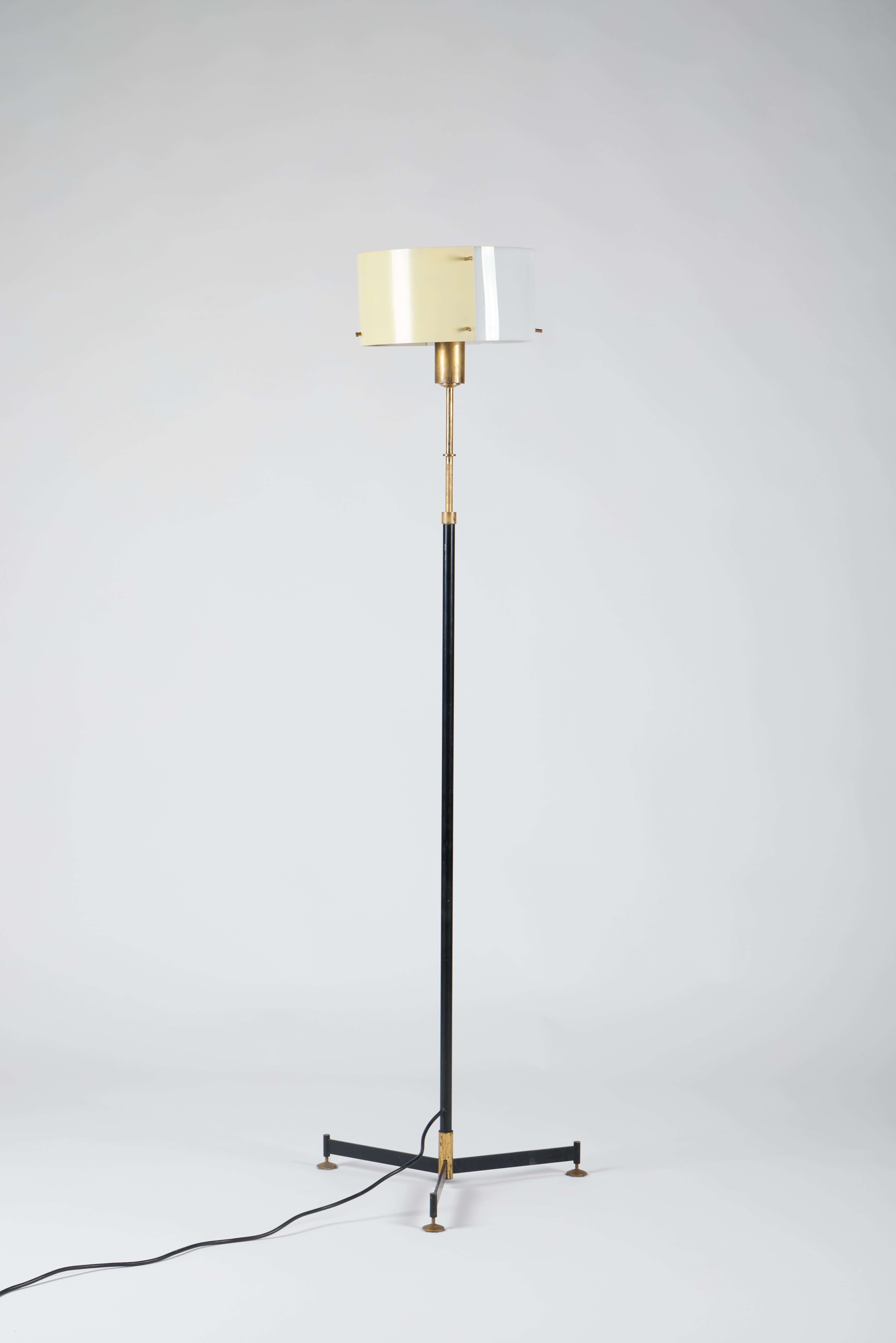 Metal Italian Mid-Century, Modern Floor Lamp with Adjustable Height by Stilnovo, 1950s For Sale