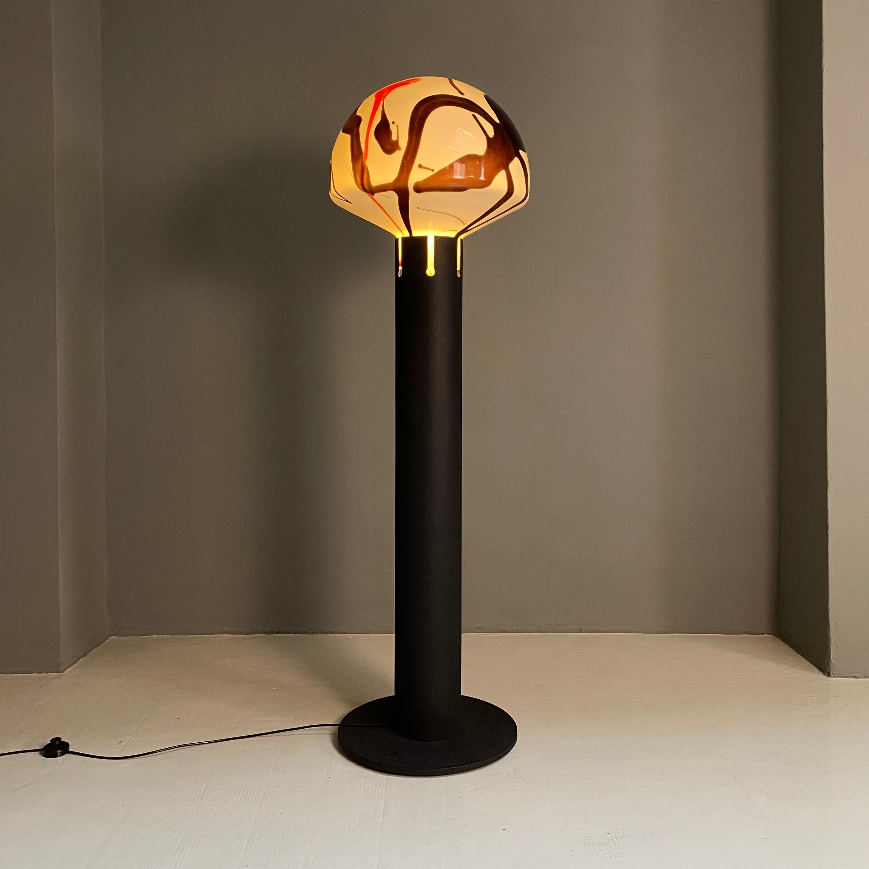 Lámpara de pie italiana de mediados de siglo con cristal de Murano decorado, años 70 en venta 5
