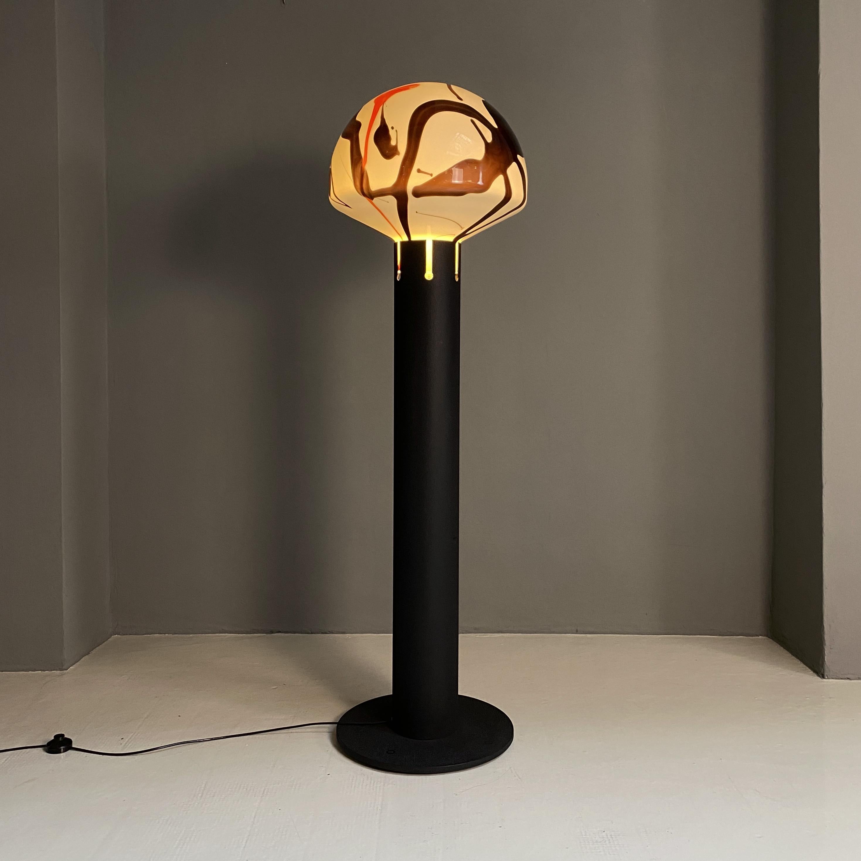 Lámpara de pie italiana de mediados de siglo con cristal de Murano decorado, años 70 en venta 6