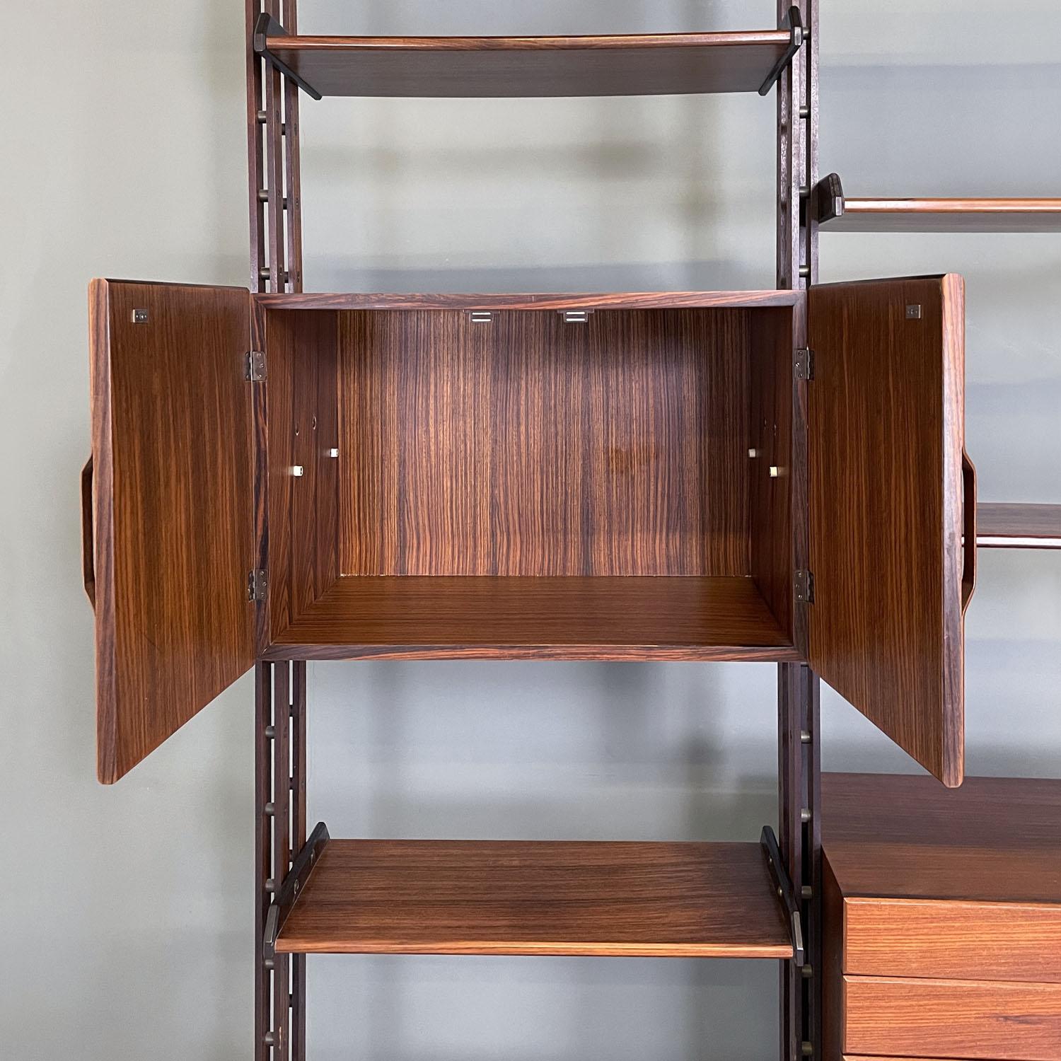 Italian mid-century modern floor-to-ceiling wood and brass bookcase, 1960s 5