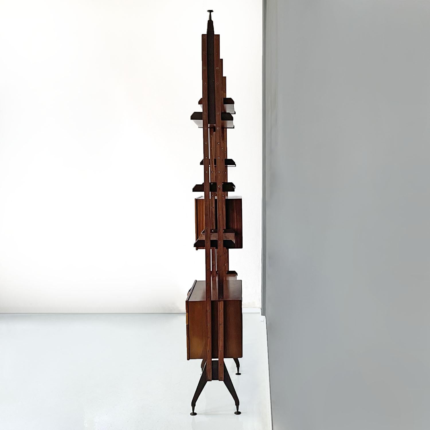 Mid-20th Century Italian mid-century modern floor-to-ceiling wood and brass bookcase, 1960s