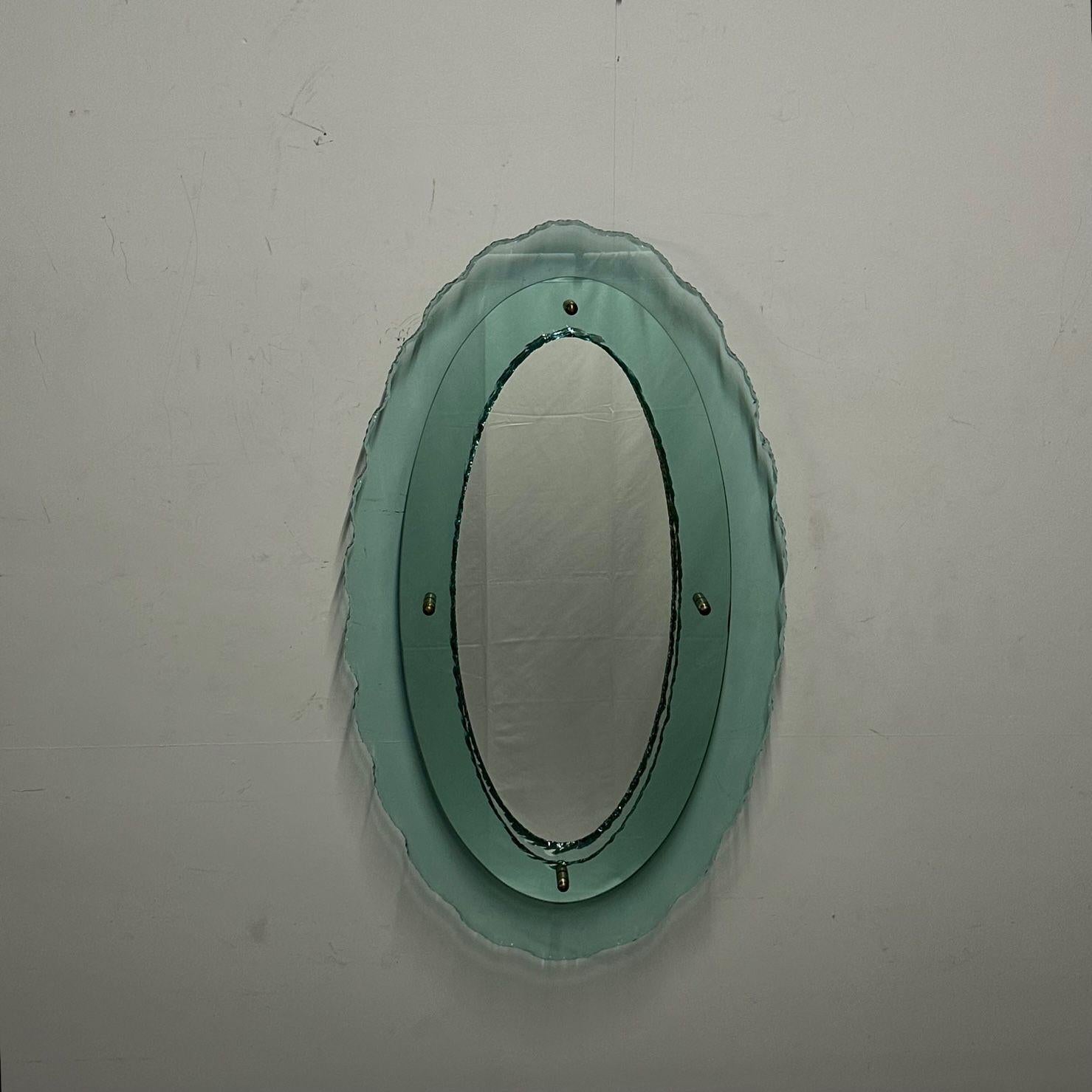 Italian Mid-Century Modern Fontana Arte Oval Glass Mirror or Plateau or Tray For Sale 3