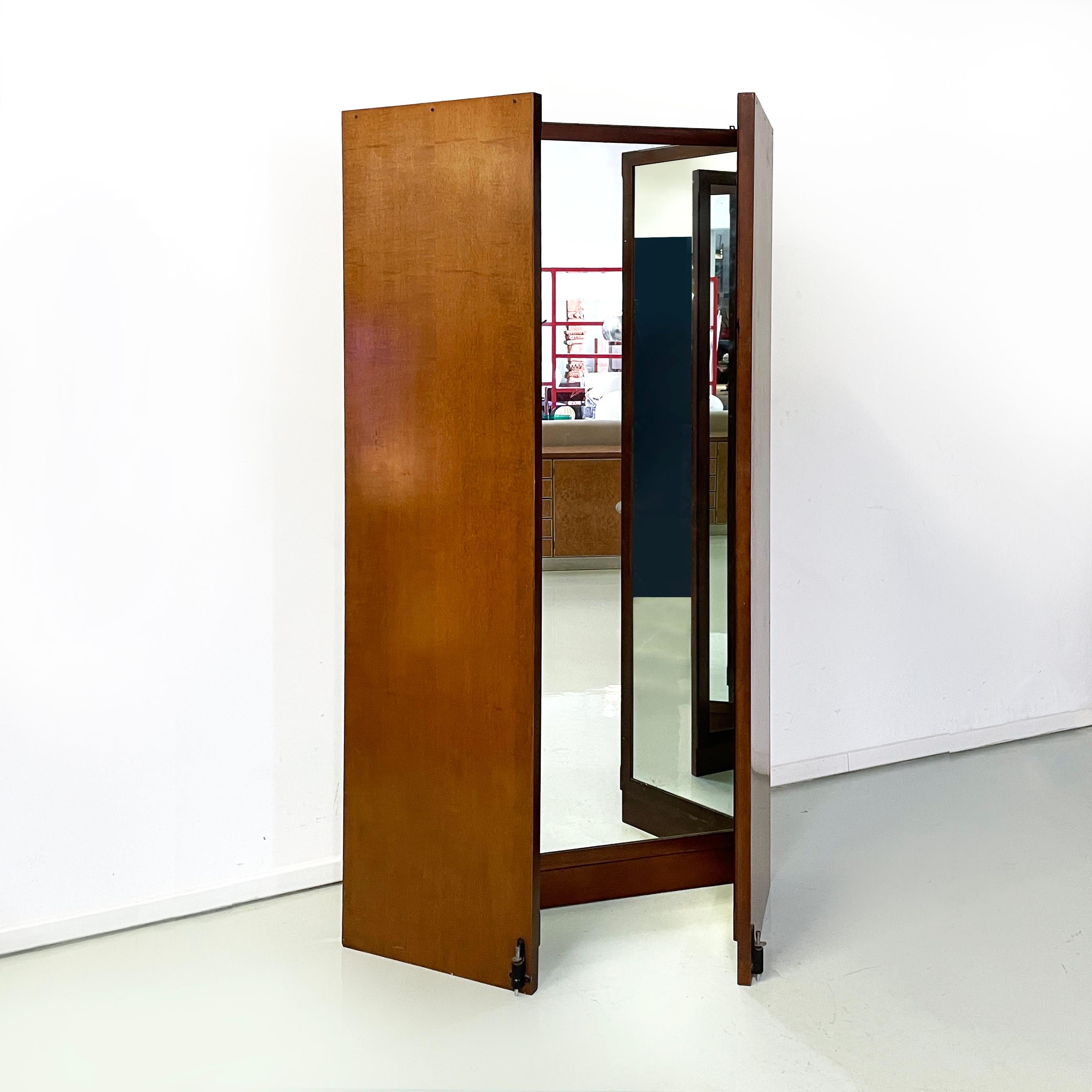 Mid-Century Modern Italian mid-century modern Freestanding full-length floor mirror in wood, 1960s For Sale