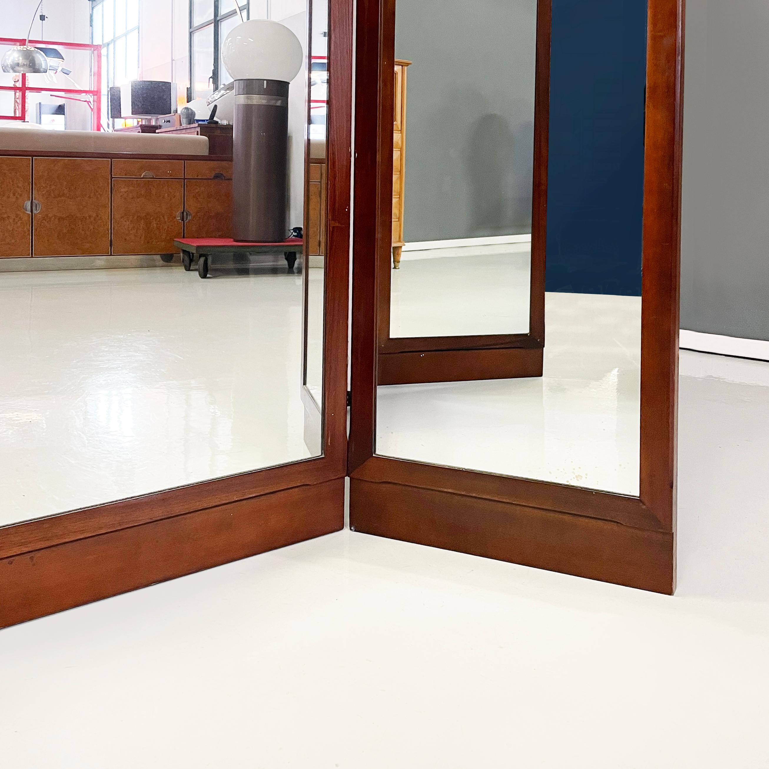 Mid-20th Century Italian mid-century modern Freestanding full-length floor mirror in wood, 1960s For Sale