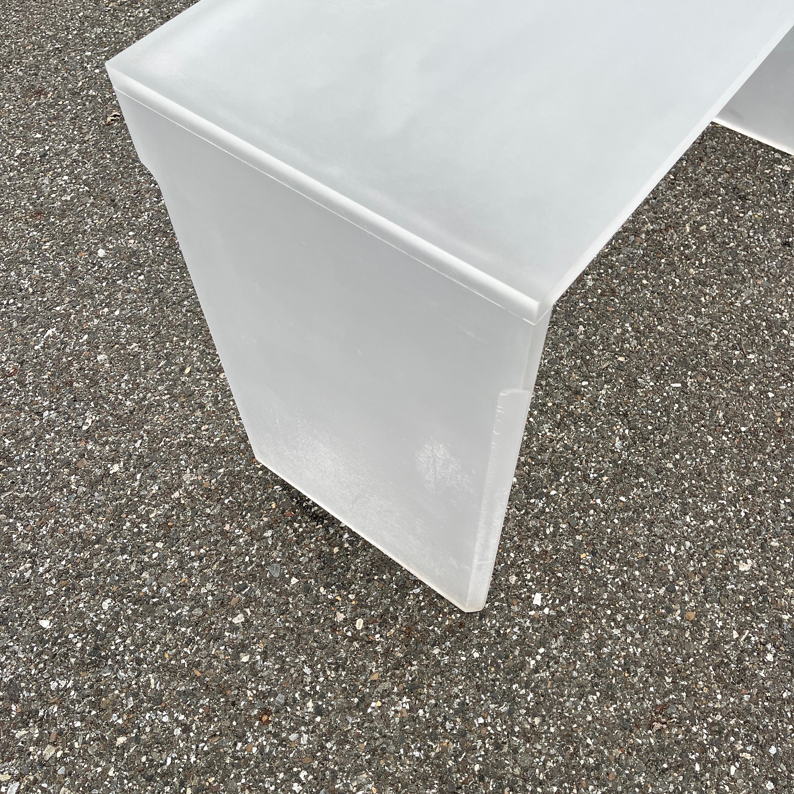 Italian Mid-Century Modern Frosted Lucite Console, 1970's For Sale 7