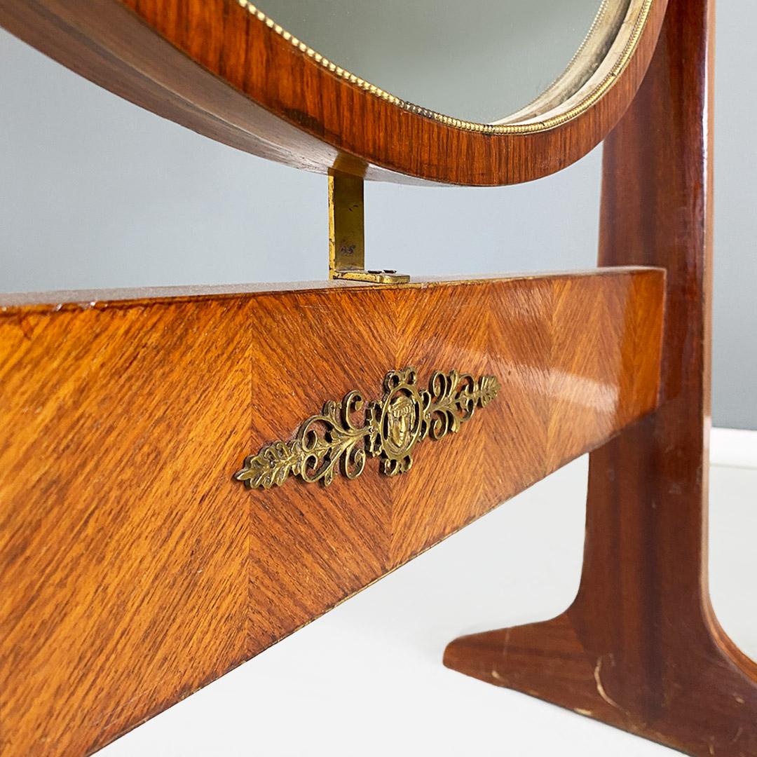 Miroir en pied italien mid century modern, structure basculante en bois, années 1950. en vente 6