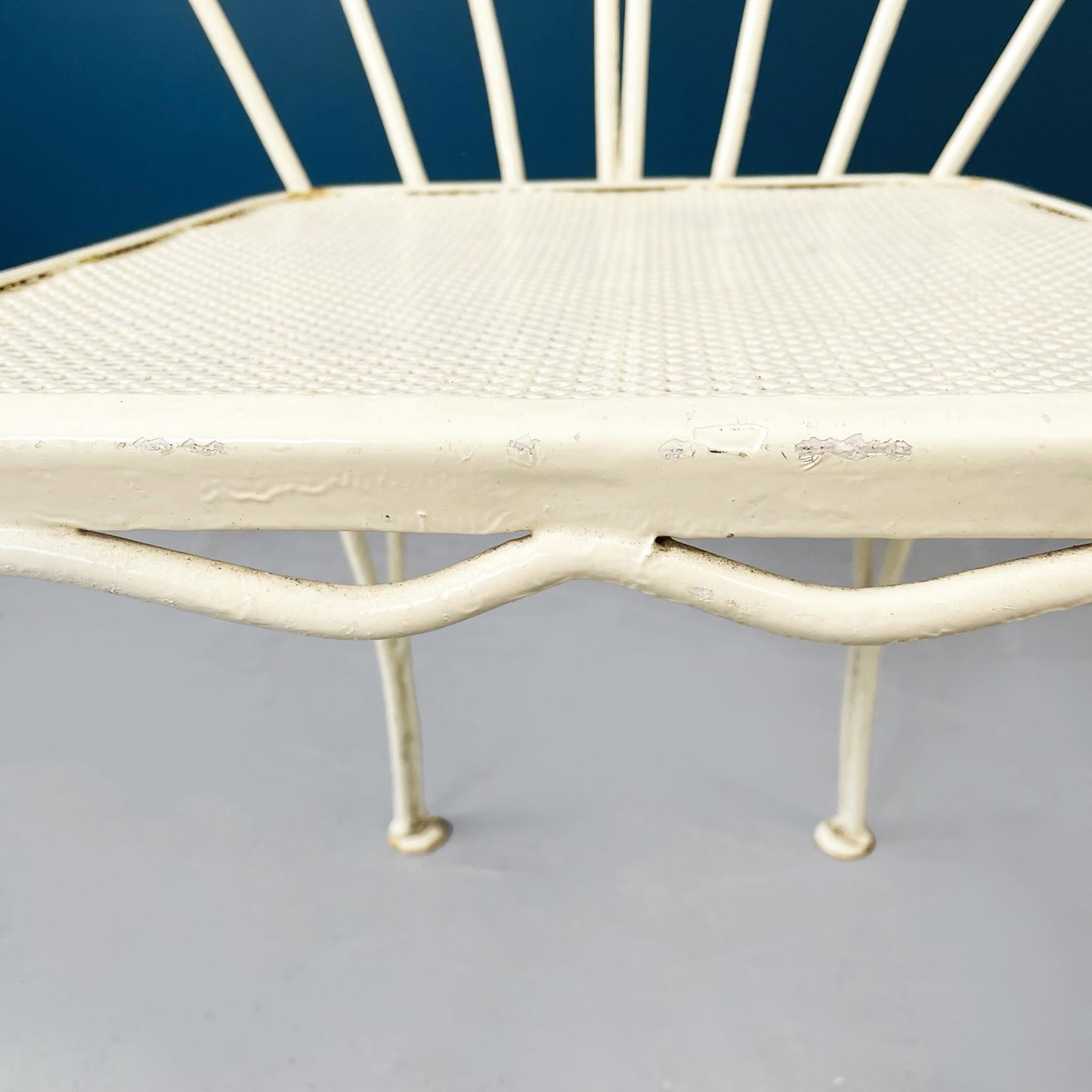 Italian Mid-Century Modern Garden Chairs and Table in White Wrought Iron, 1960s For Sale 3