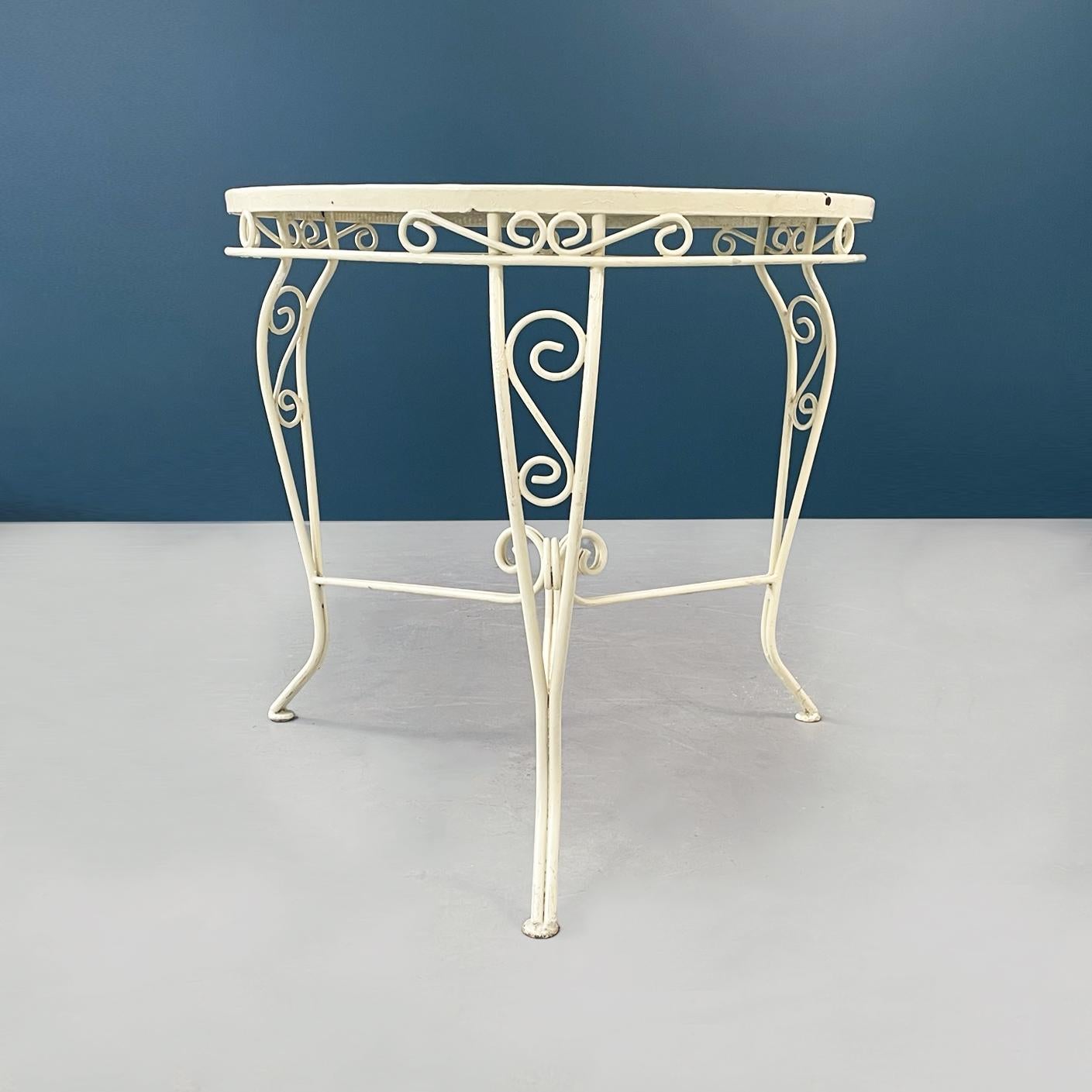 Italian Mid-Century Modern Garden Table in White Wrought Iron, 1960 In Good Condition For Sale In MIlano, IT