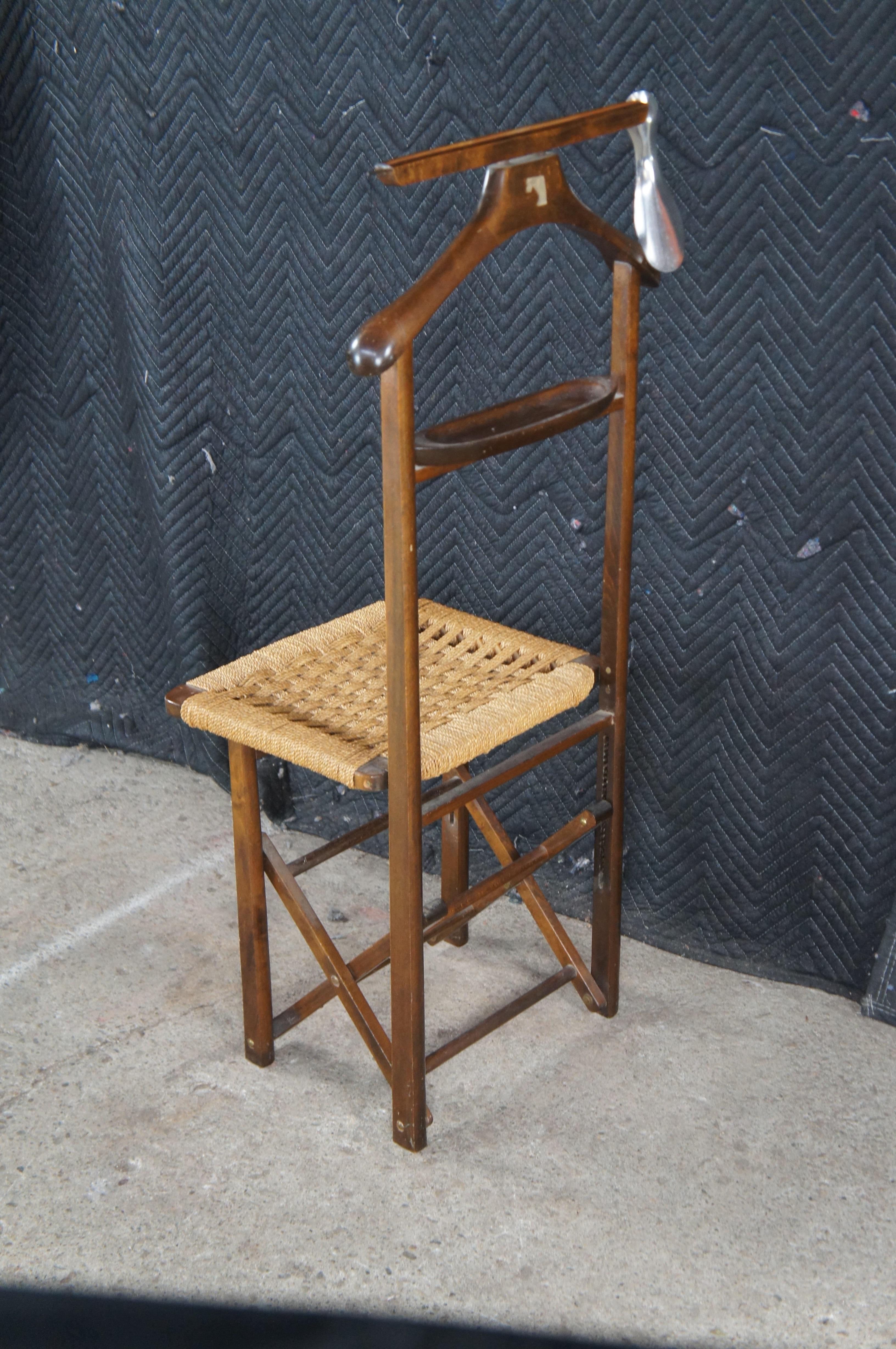 Chaise de valet de chambre pour vêtements d'un gentleman italien du milieu du siècle, siège en jonc MCM en vente 4