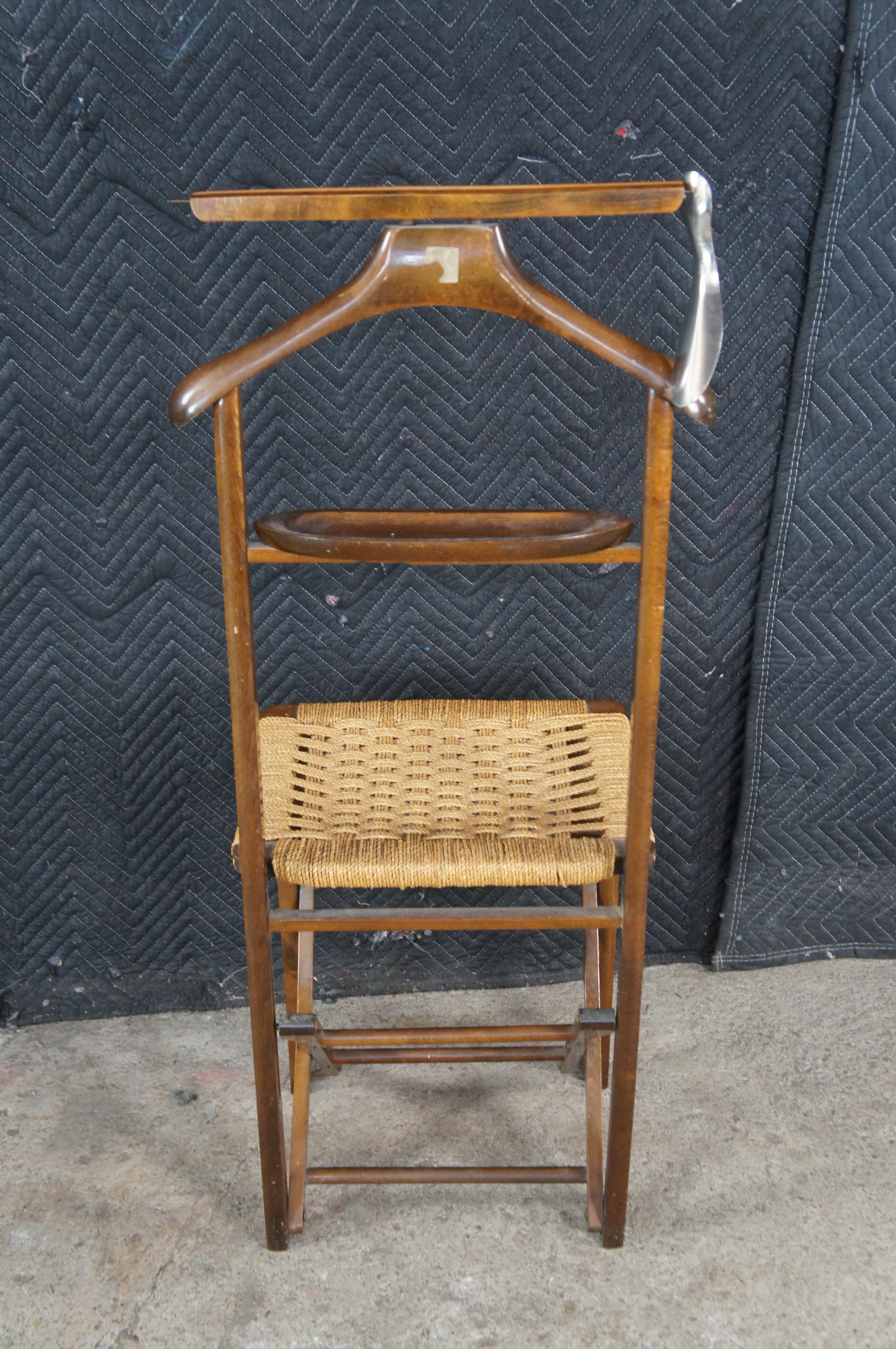 Chaise de valet de chambre pour vêtements d'un gentleman italien du milieu du siècle, siège en jonc MCM en vente 5