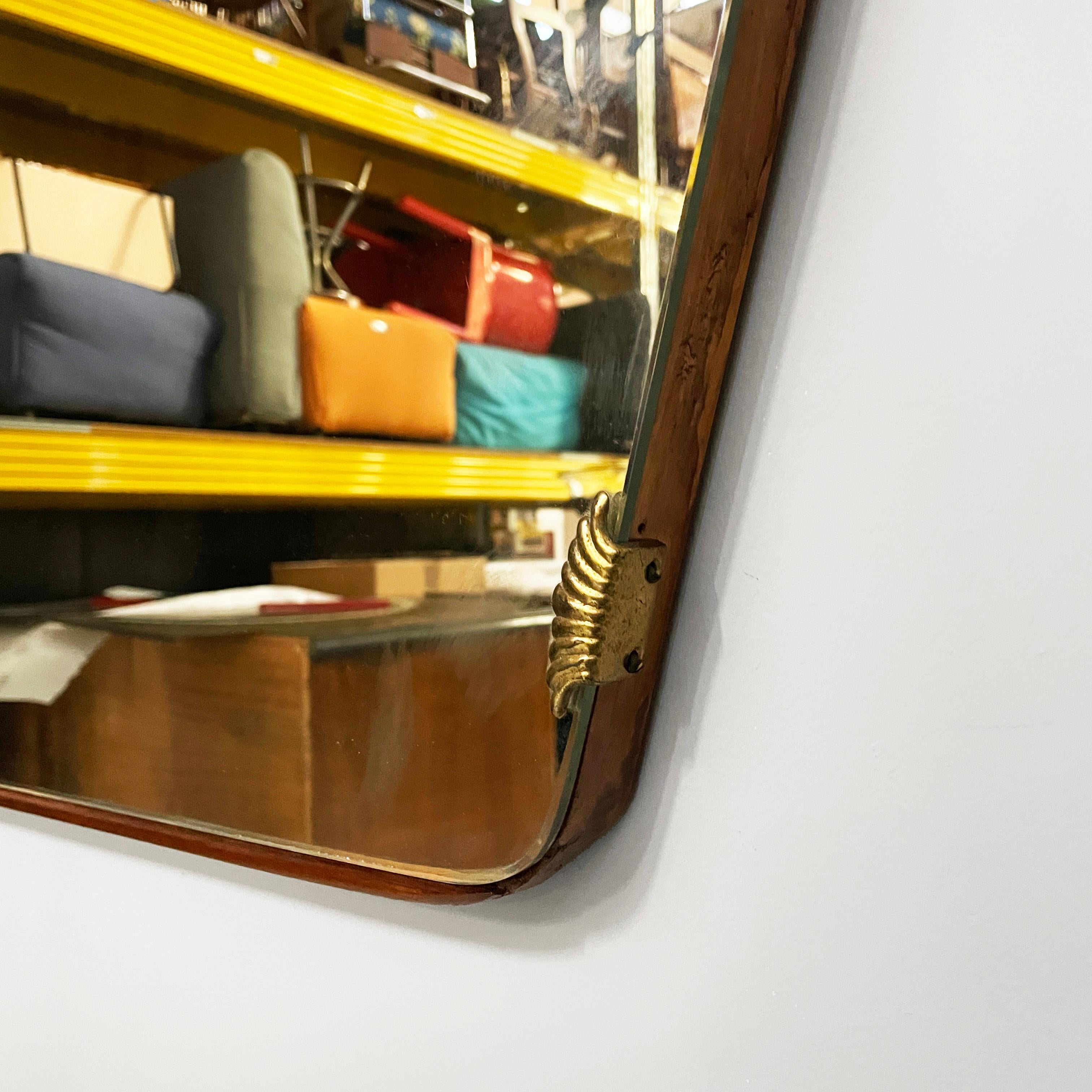 Italian mid-century modern Geometric wall mirror in brass and wood, 1950s For Sale 4