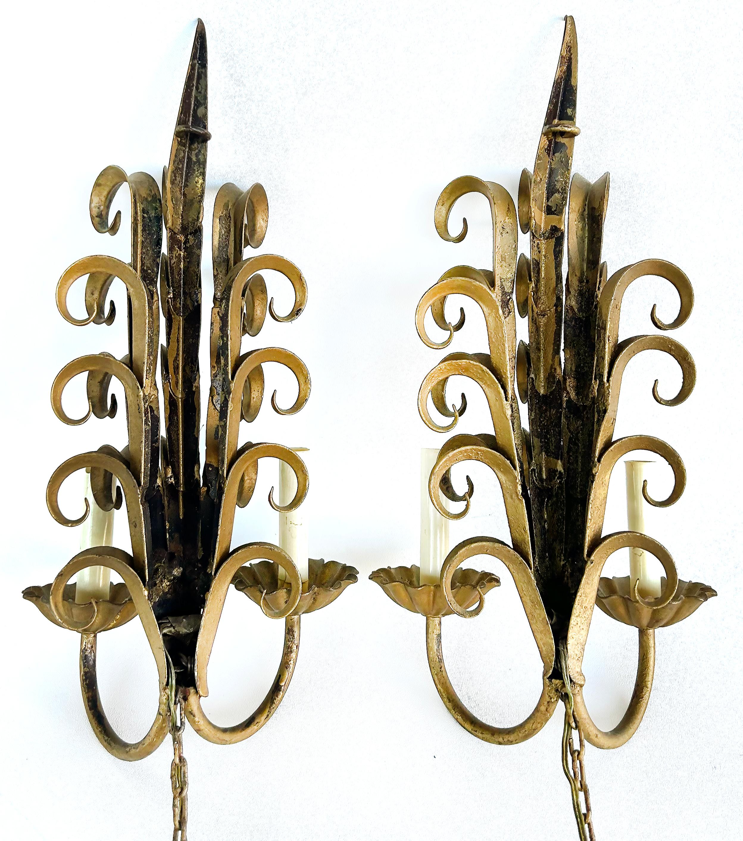 Italian Mid-century Modern Gilt Wrought Iron Sconces from a New York City Estate For Sale 6