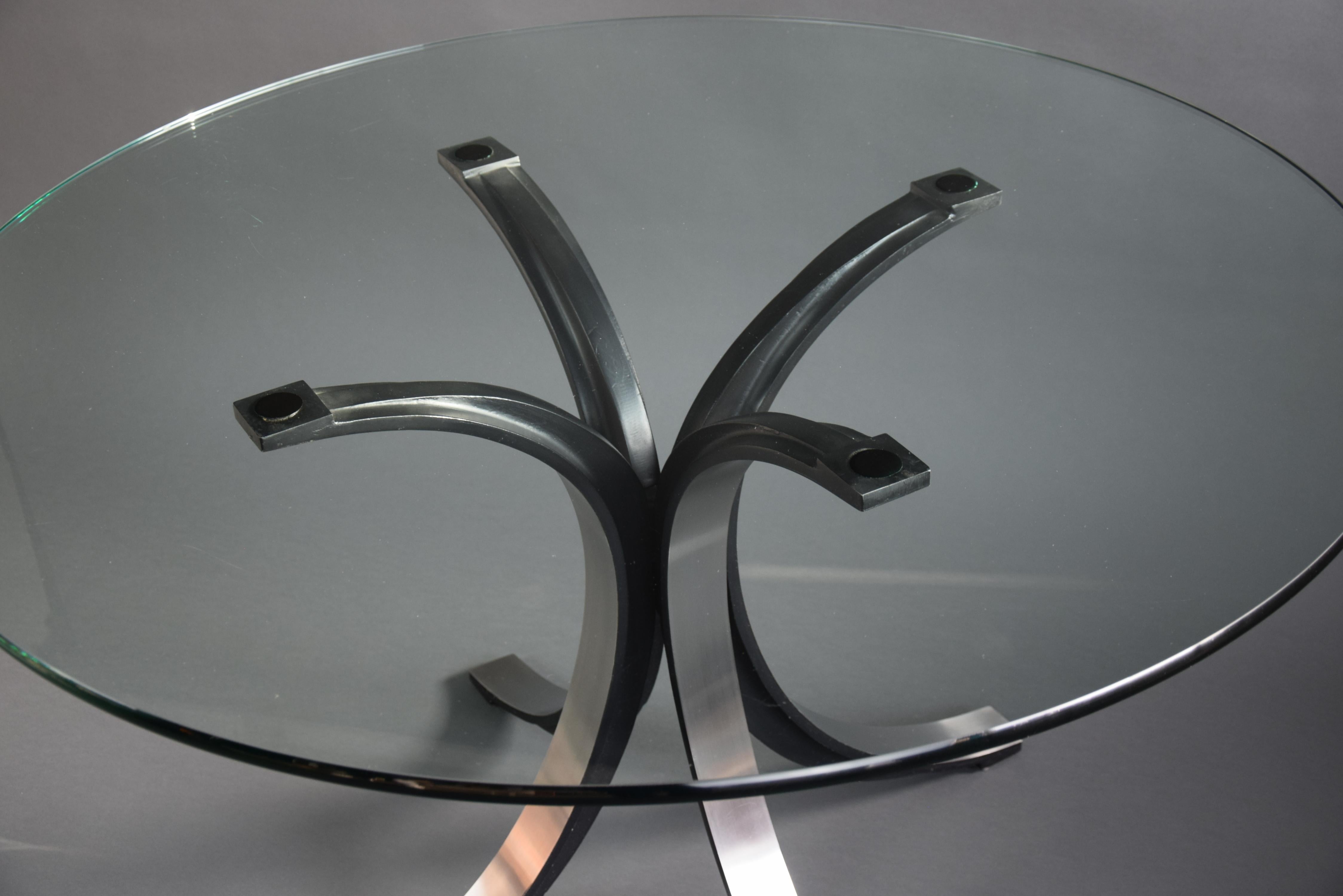 Table de salle à manger italienne T69 en verre et métal, moderne du milieu du siècle dernier, d'Osvaldo Borsani en vente 6