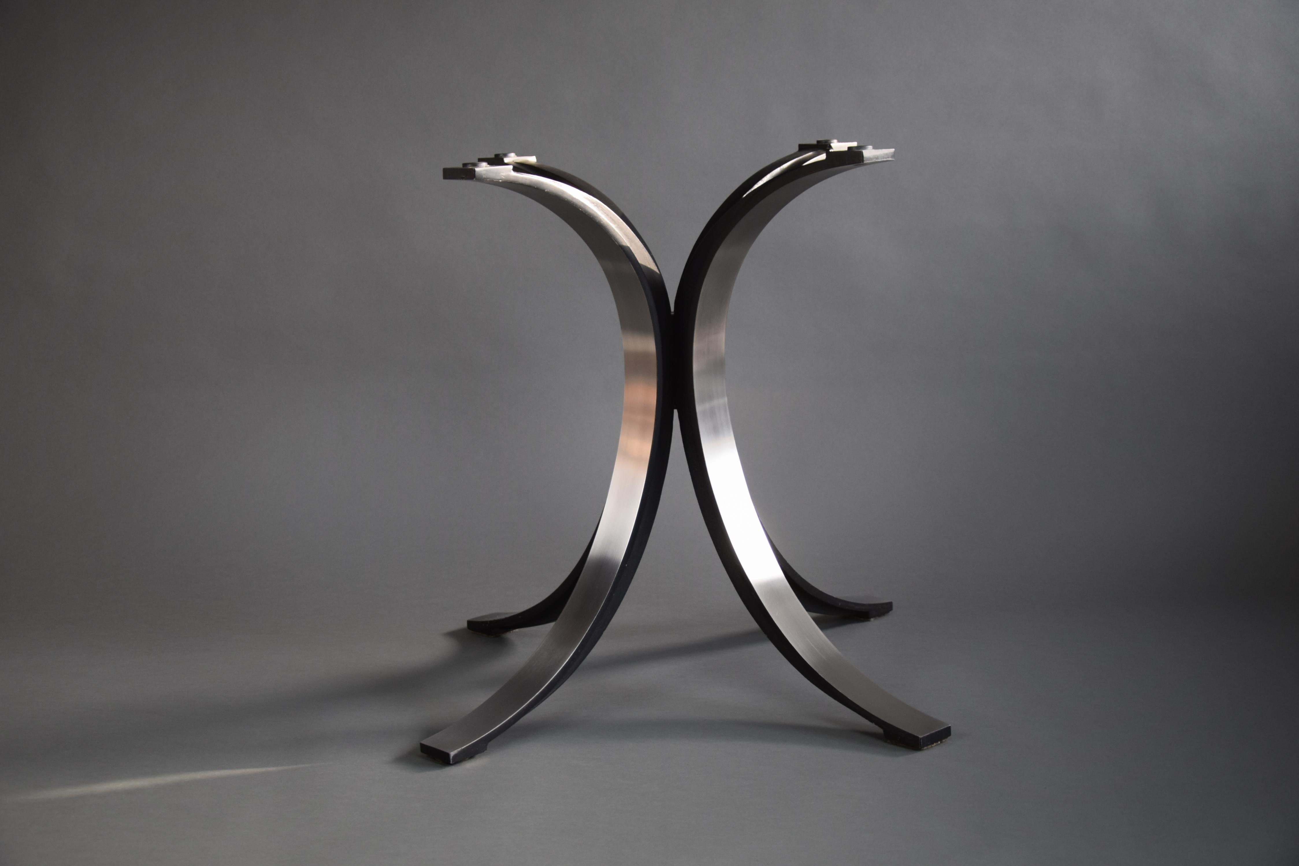 Mid-20th Century Italian Mid-Century Modern Glass and Metal T69 Dining Table by Osvaldo Borsani For Sale