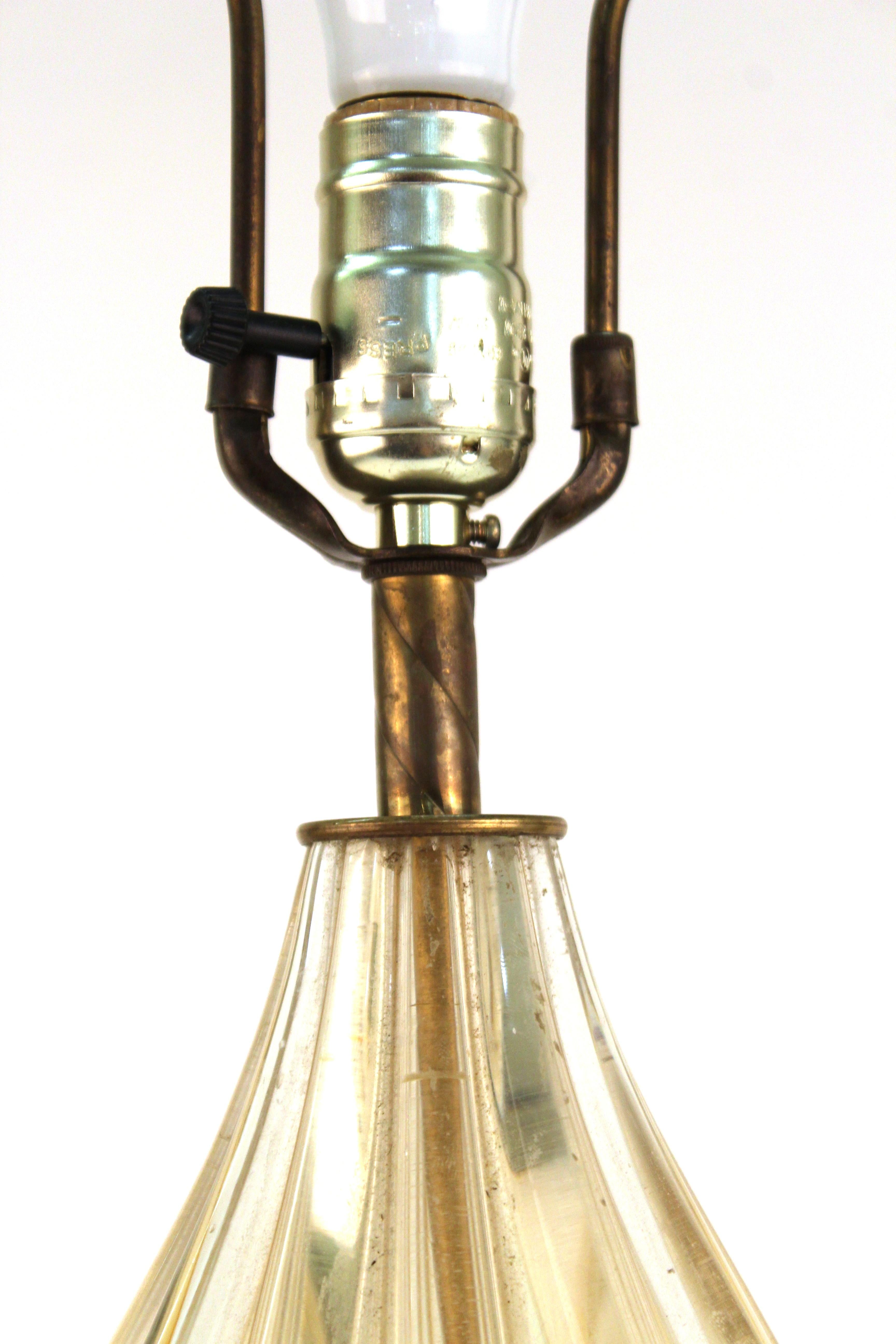 20th Century Italian Mid-Century Modern Glass Table Lamp For Sale