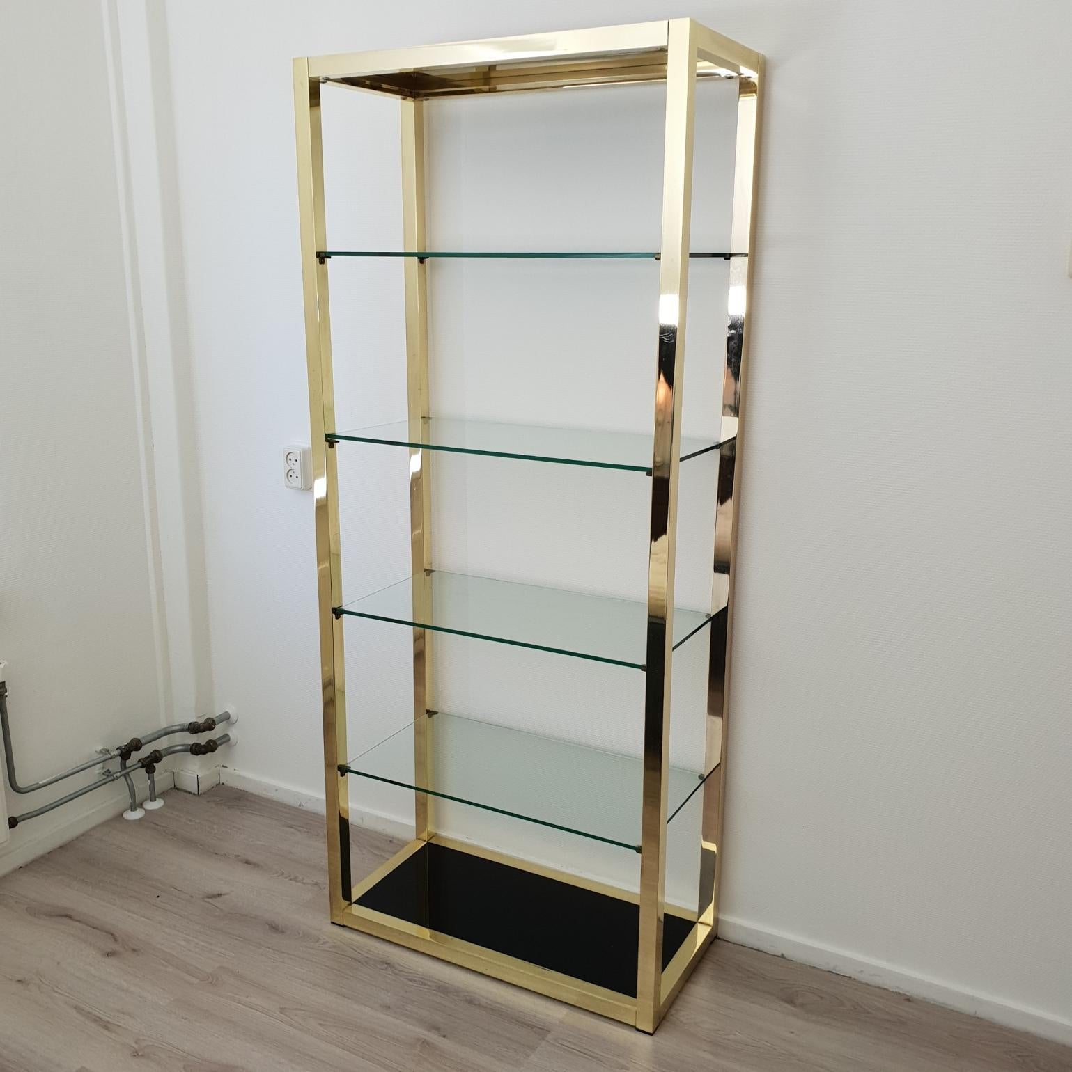 Italian Mid-Century Modern Gold Plated Shelving Unit Étagère, 1970s For Sale 5