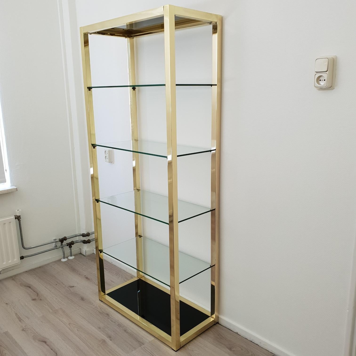 Hollywood Regency Italian Mid-Century Modern Gold Plated Shelving Unit Étagère, 1970s For Sale
