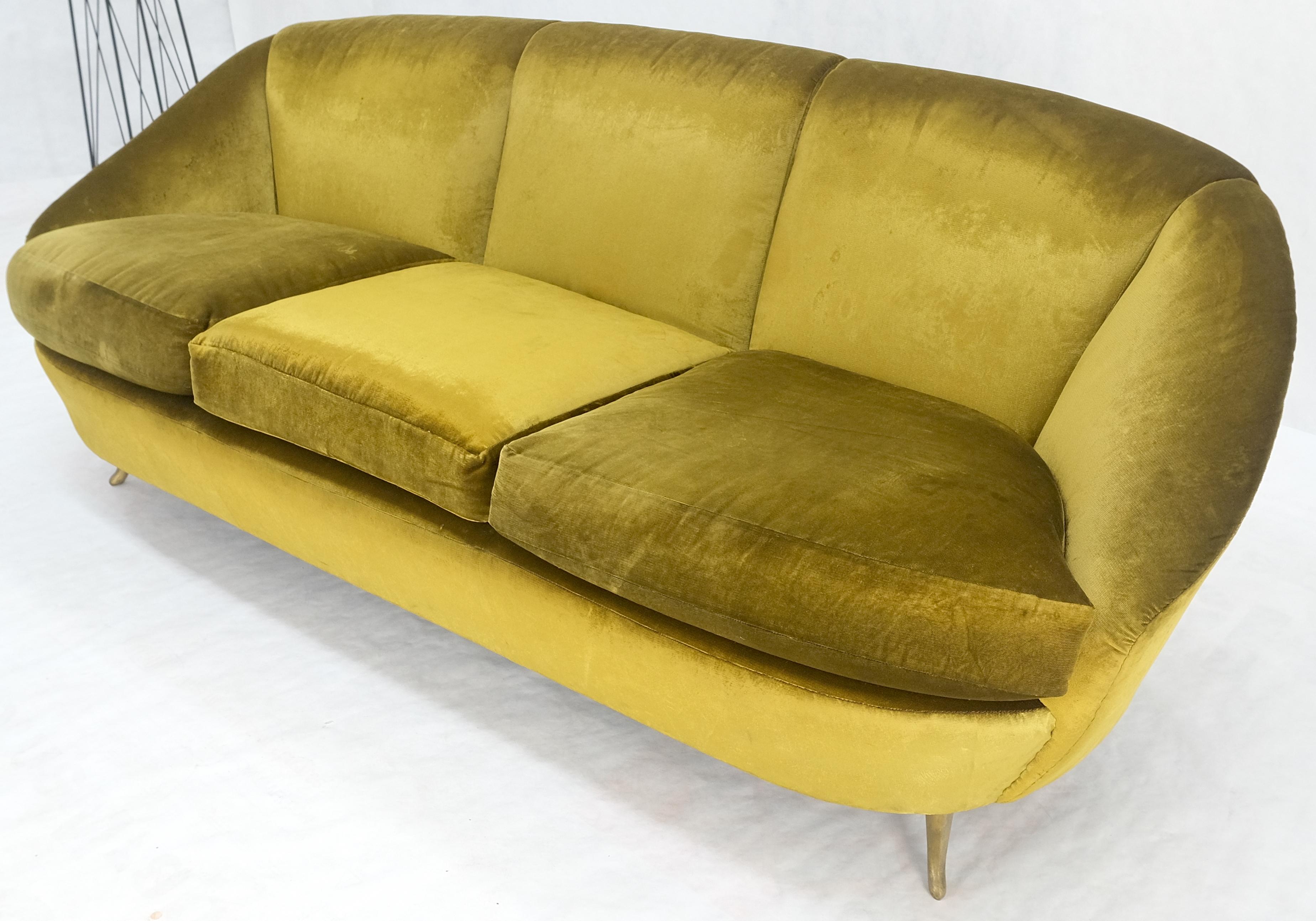 Italian MId Century Modern Gold Velvet Upholstery Cloud Shape Sofa Cast Brass  For Sale 2
