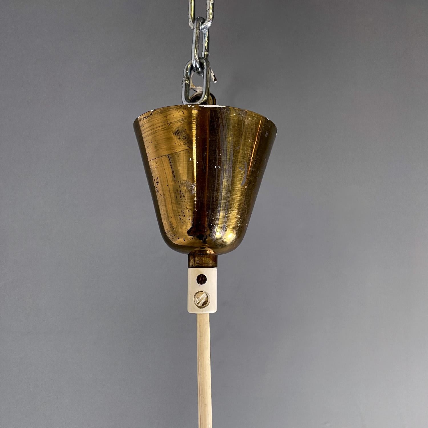 Italian mid-century modern golden plastic and fluted glass chandelier, 1950s In Good Condition For Sale In MIlano, IT