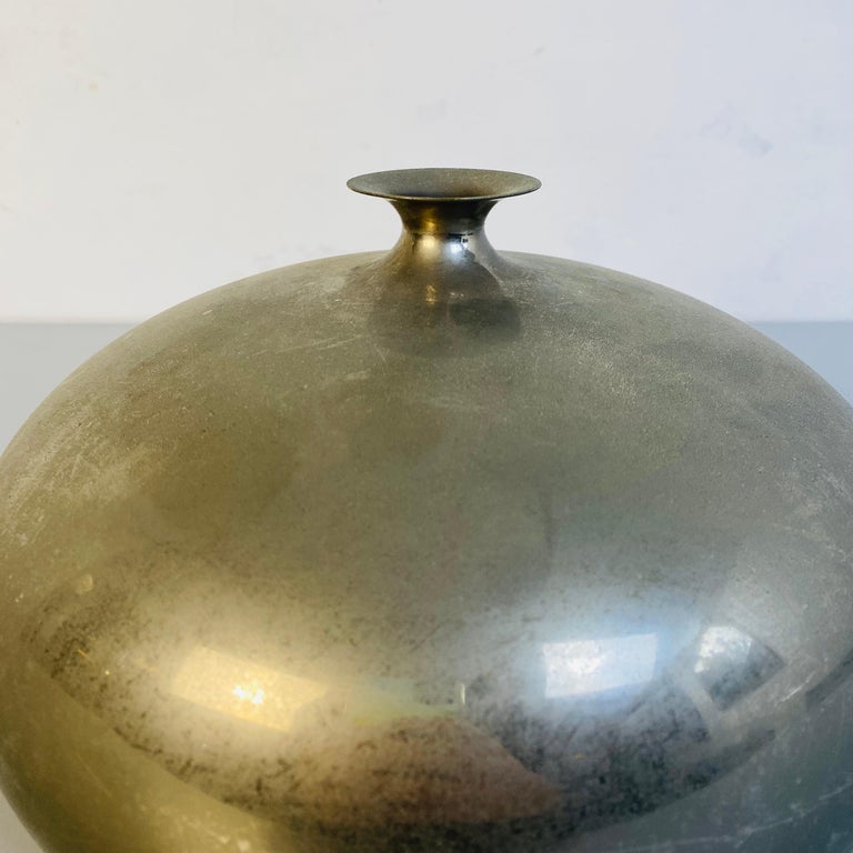 Italian Mid-Century Modern Gray Pewter Rounded Vase, 1970s For Sale 3