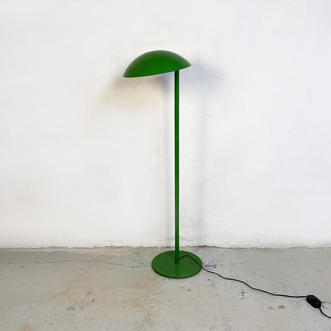 Italian Mid-Century Modern Green Enamelled Metal Floor Lamp, 1970s 5