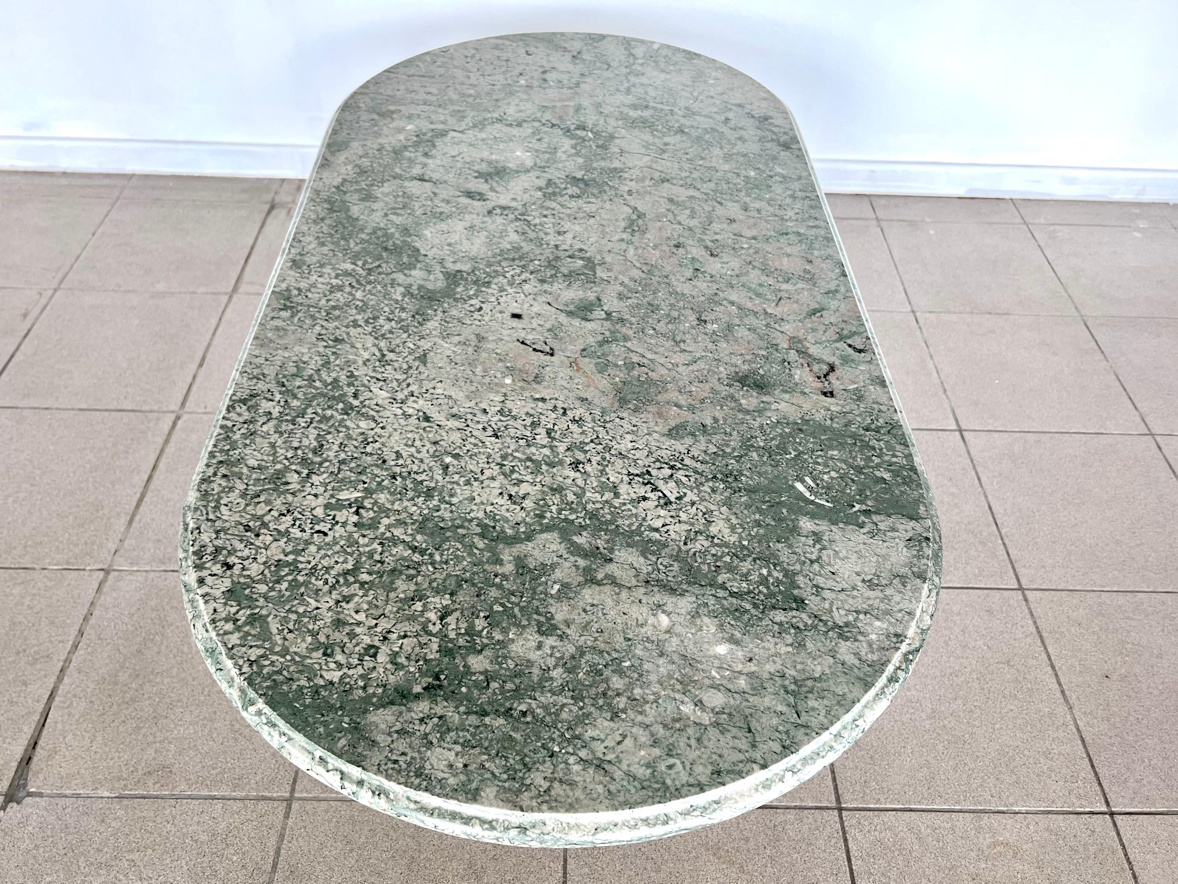 Italian Mid-Century Modern Green Marble Oval Coffee Table For Sale 2