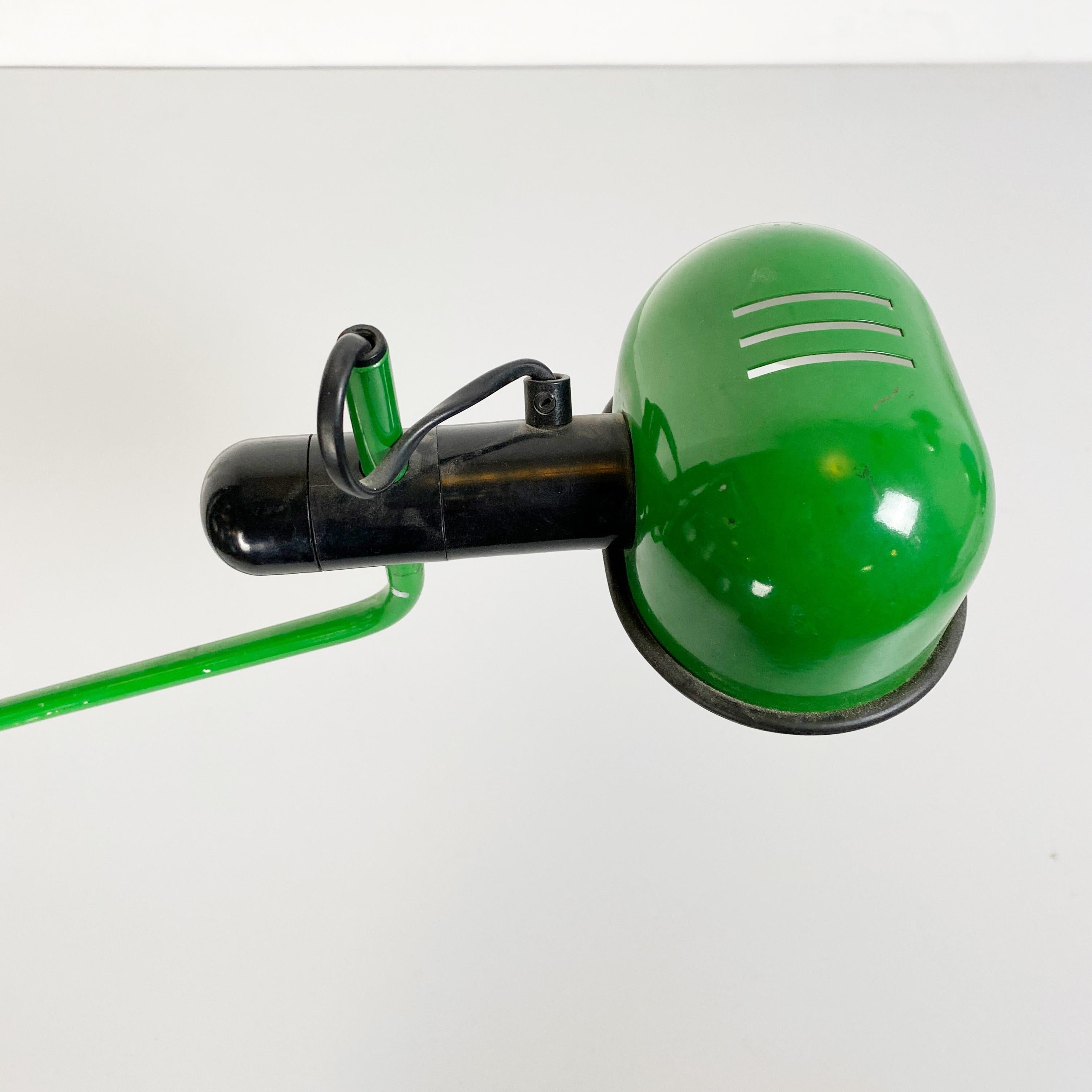 Fin du 20e siècle Lampe de bureau italienne en métal vert moderne mi-siècle, années 1980 en vente