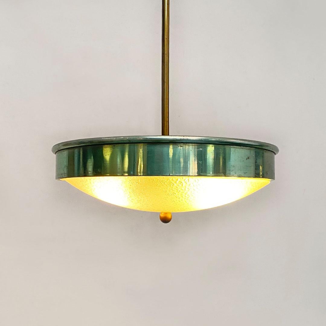 Italian Mid-Century Modern Green Metal, Glass and Brass Chandelier, 1950s In Good Condition For Sale In MIlano, IT