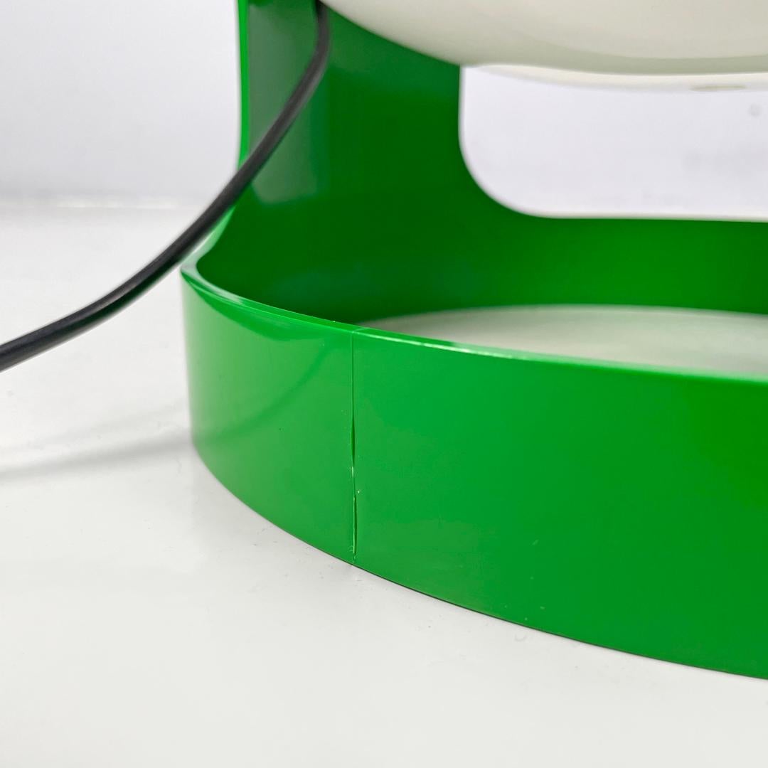 Italian mid-century modern green plastic table lamp KD27 Colombo Kartell, 1960s 11