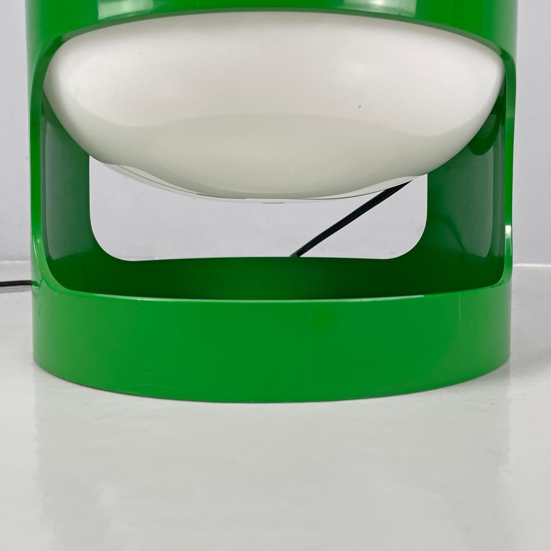 Italian mid-century modern green plastic table lamp KD27 Colombo Kartell, 1960s 13