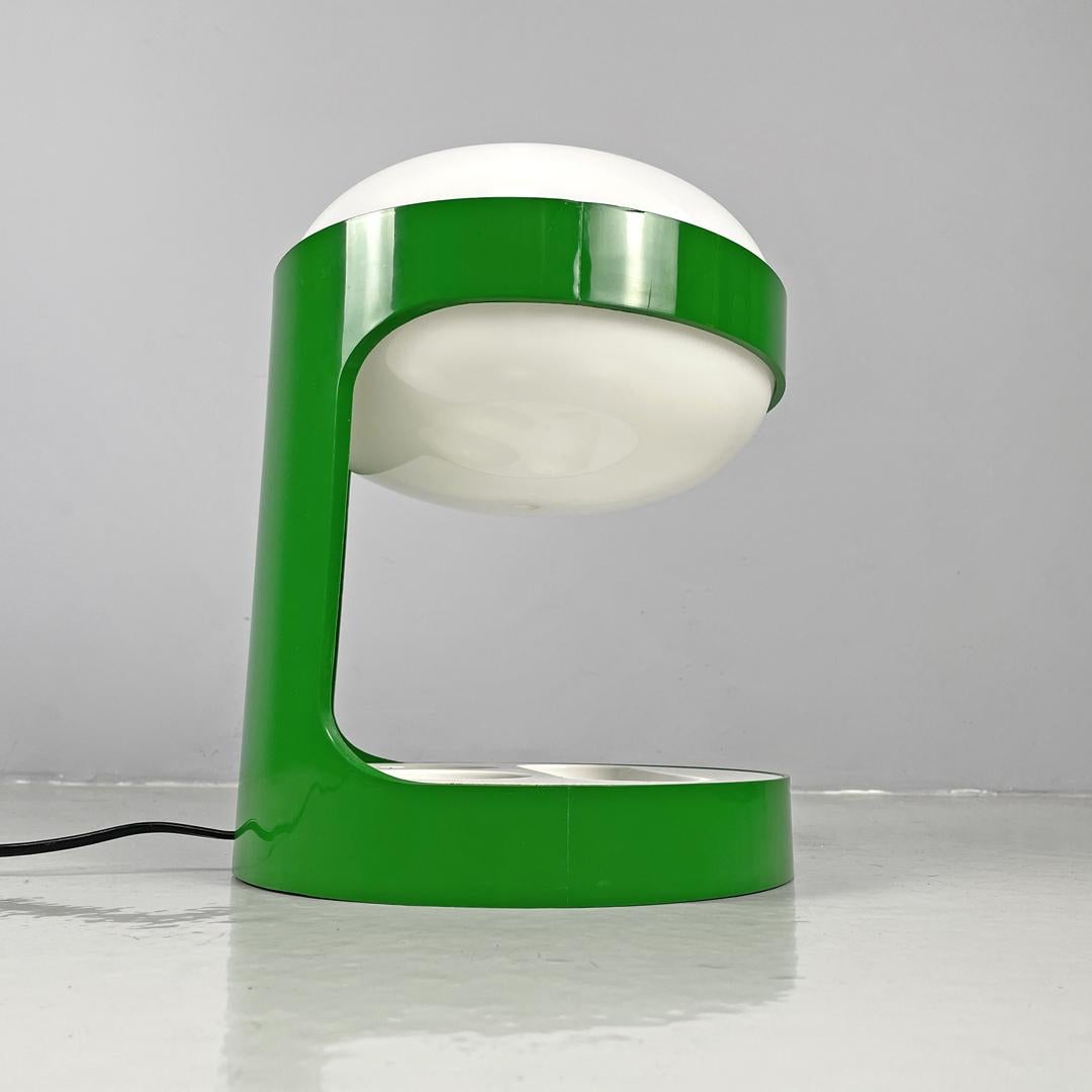 Italian mid-century modern green plastic table lamp KD29 Colombo Kartell, 1960s 3