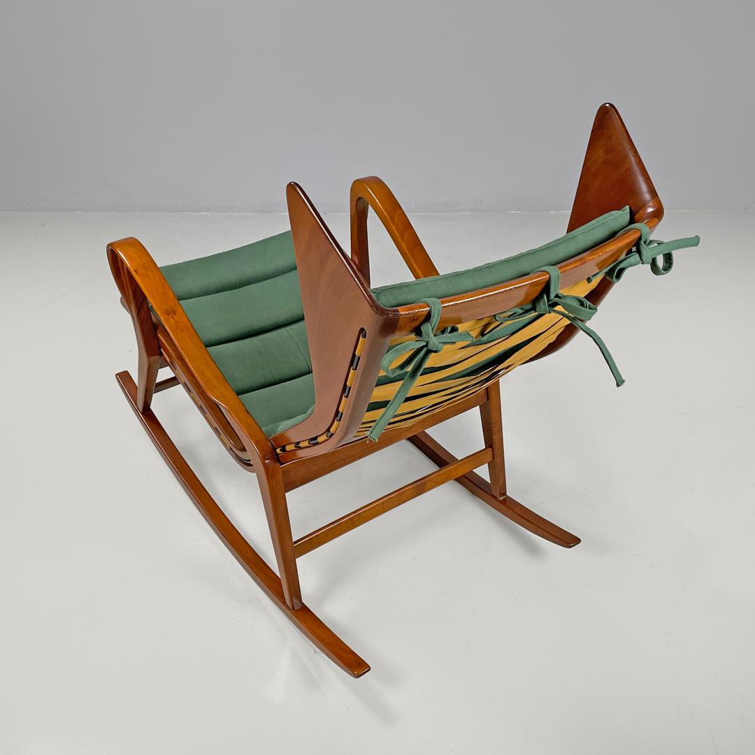 Italian mid-century modern green rocking chair 572 Studio Tecnico Cassina, 1950s For Sale 1