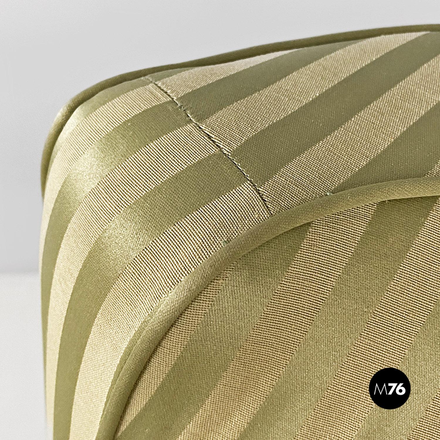 Italian mid century modern green silk bergère armchair with wooden legs, 1950s 6