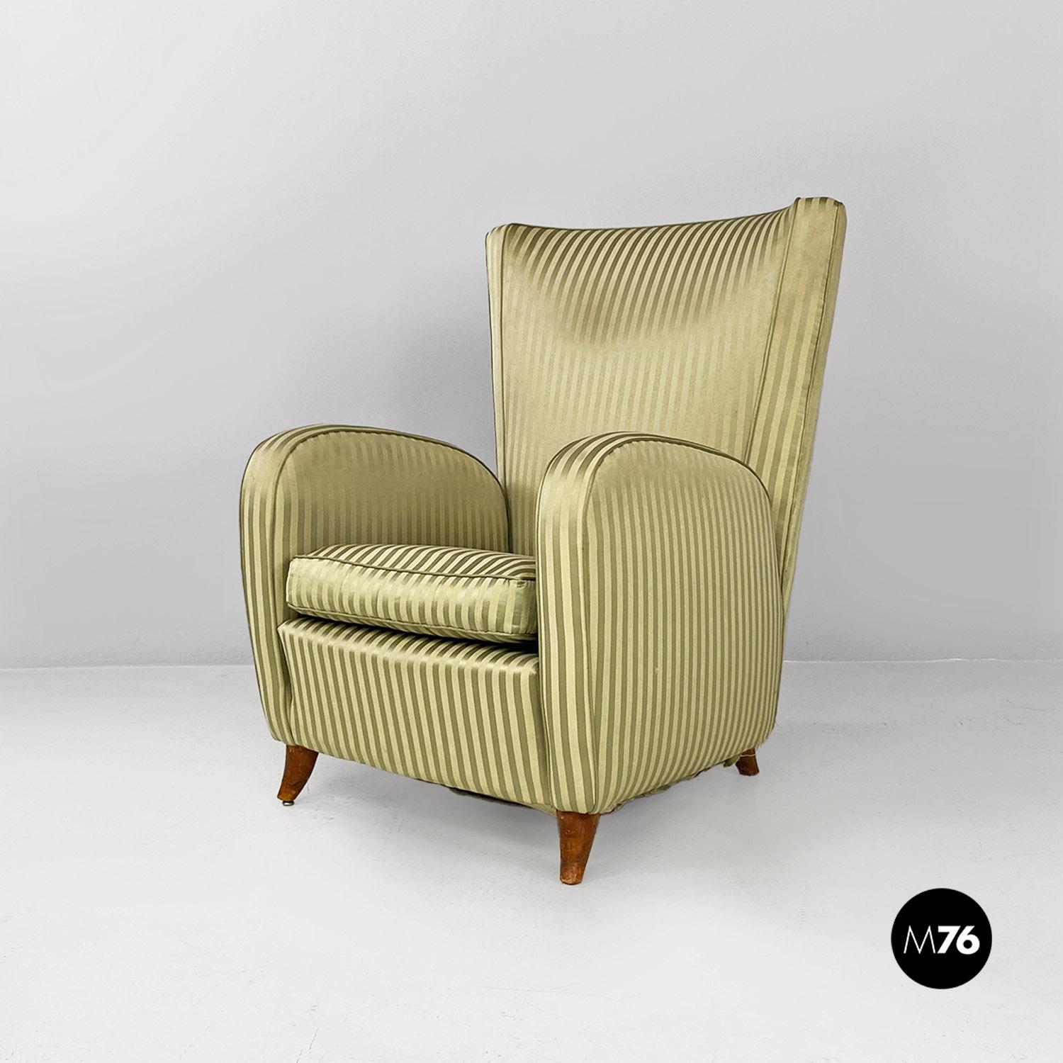 Mid-20th Century Italian mid century modern green silk bergère armchair with wooden legs, 1950s