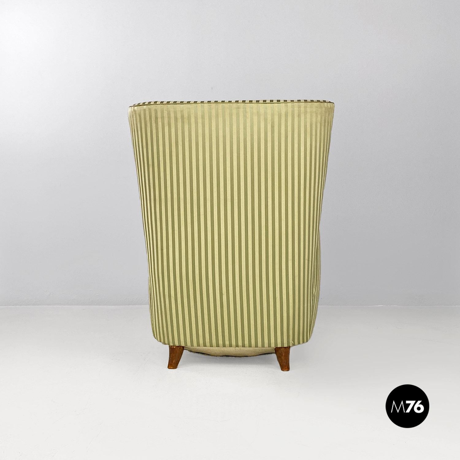 Italian mid century modern green silk bergère armchair with wooden legs, 1950s 1