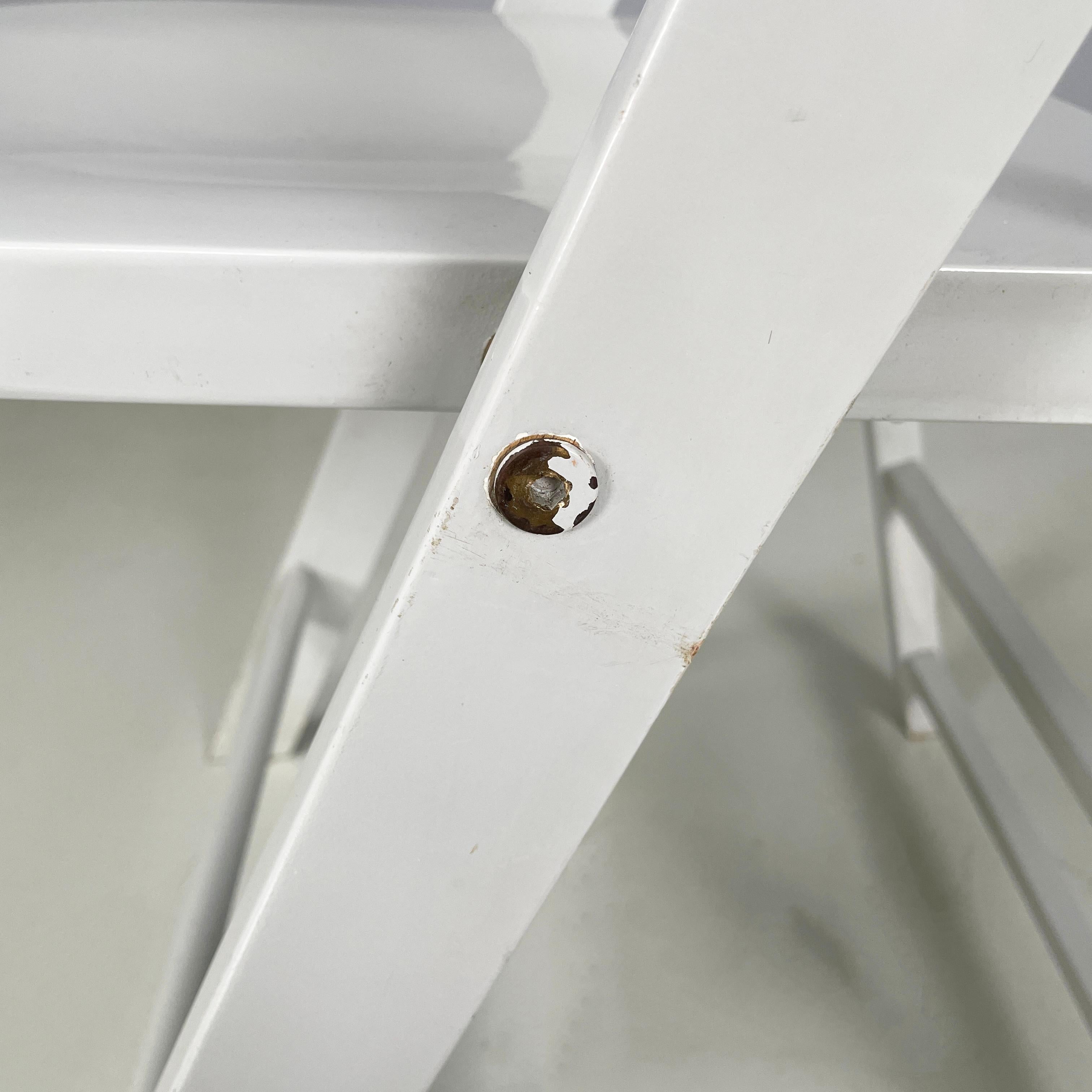 Sedia pieghevole italiana di metà secolo in legno grigio Tric di Castiglioni, anni '60 in vendita 5