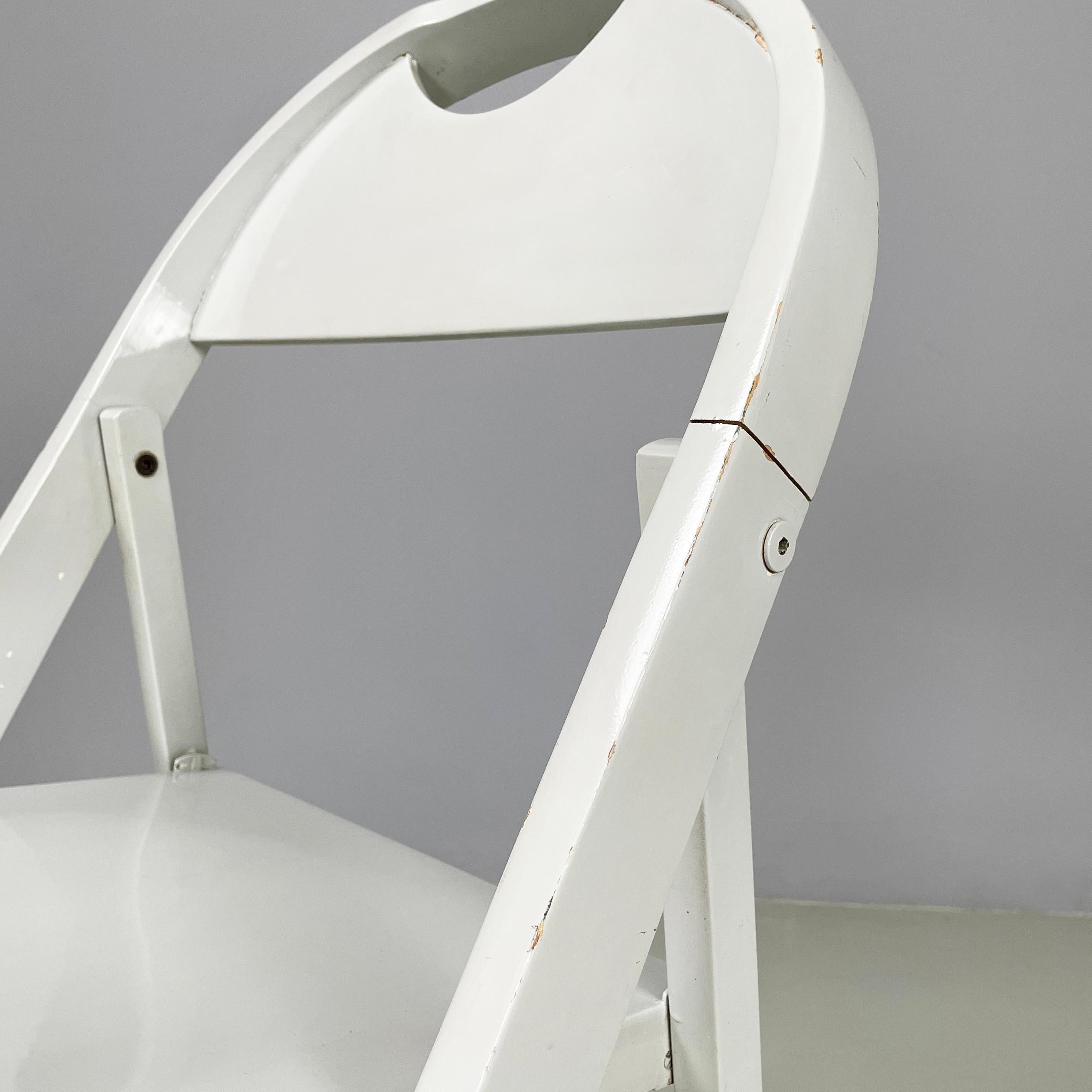 Sedia pieghevole italiana di metà secolo in legno grigio Tric di Castiglioni, anni '60 in vendita 1