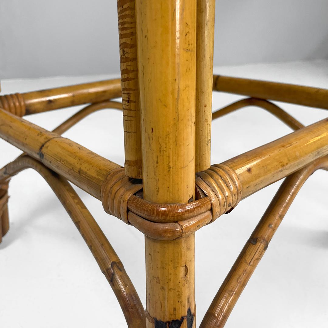 Italian mid-century modern high rattan bar stools with square base, 1960s For Sale 7