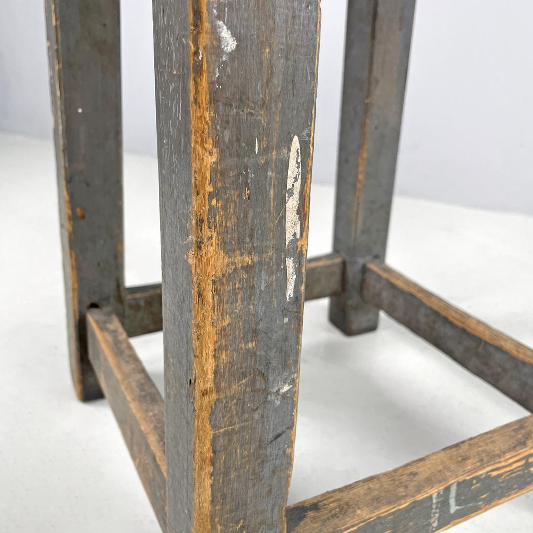 Italian mid-century modern industrial gray painted wooden stool, 1950s For Sale 12