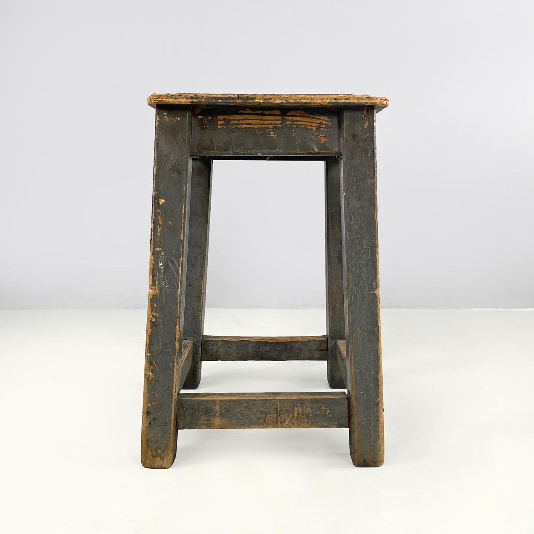 Italian mid-century modern industrial gray painted wooden stool, 1950s For Sale 3