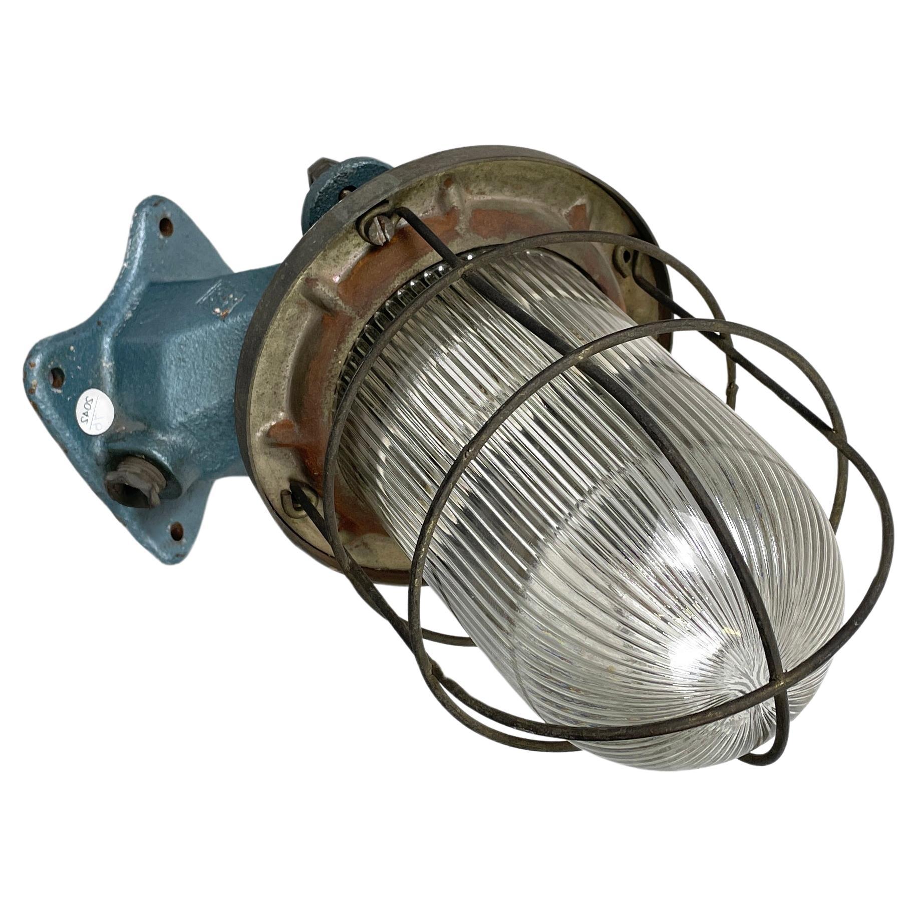 Italian mid-century modern Industrial wall lamp  in metal, 1960s