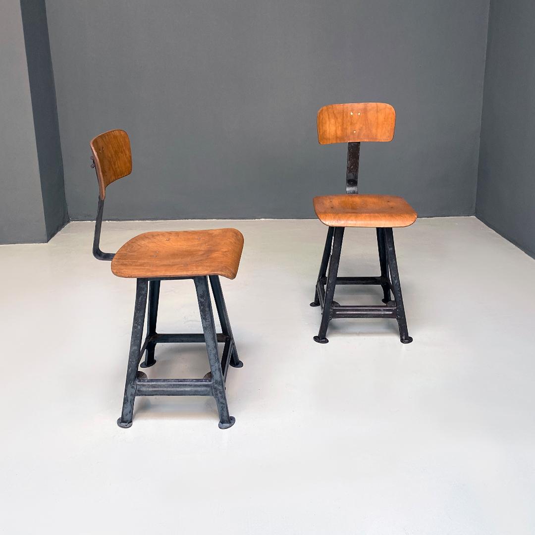 Mid-20th Century Italian Mid-Century Modern Iron and Wood Industrial Pair of Stools, 1960s For Sale